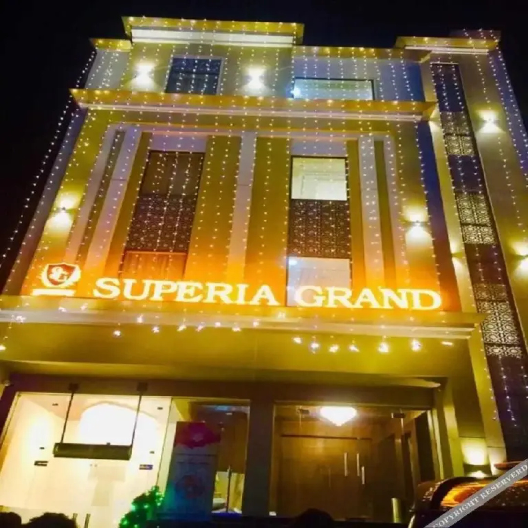 Hotel Superia Grand