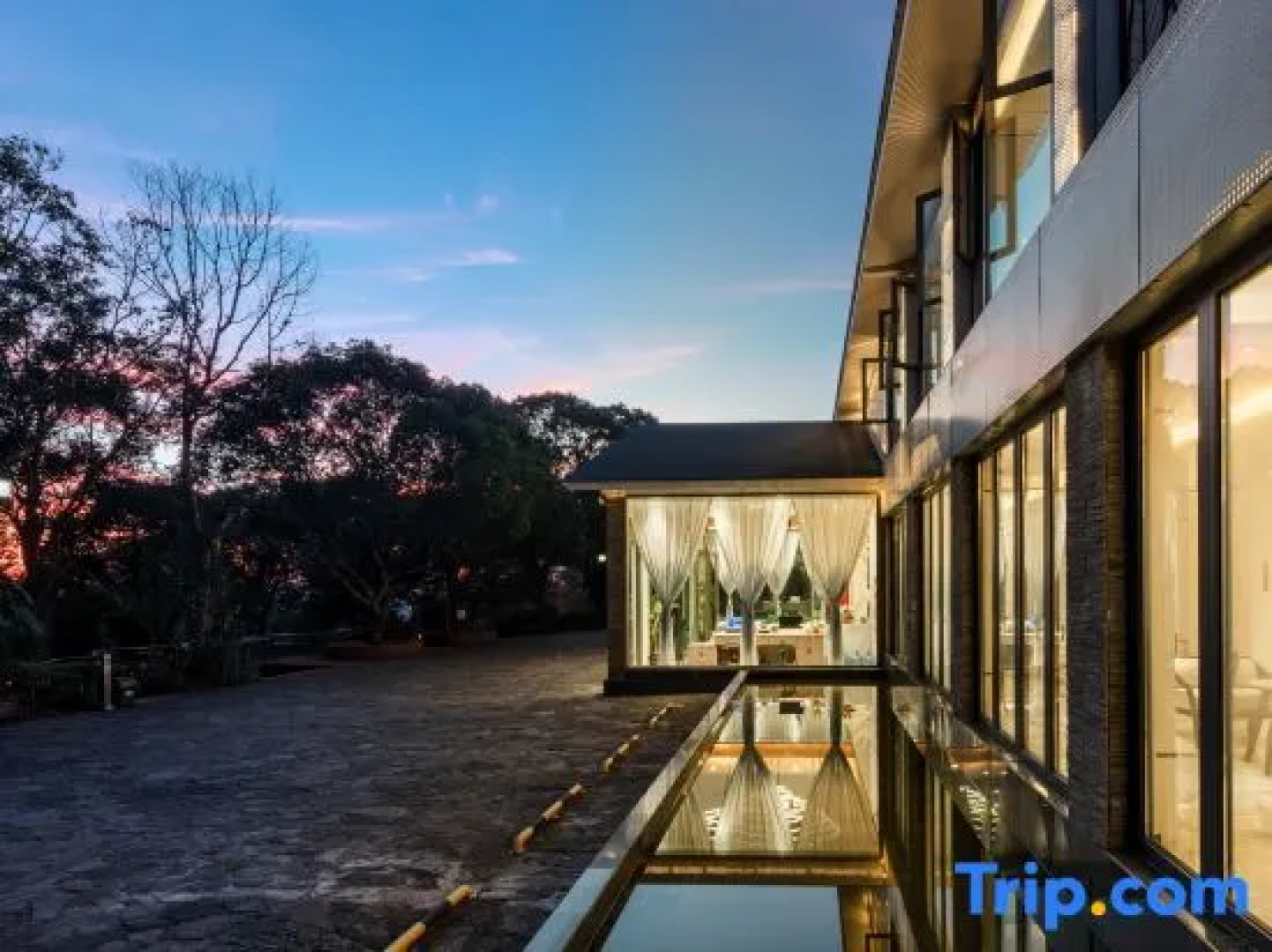 Pu'er Tea Garden Resort Hotel(Pu'er Tea Expo Garden)