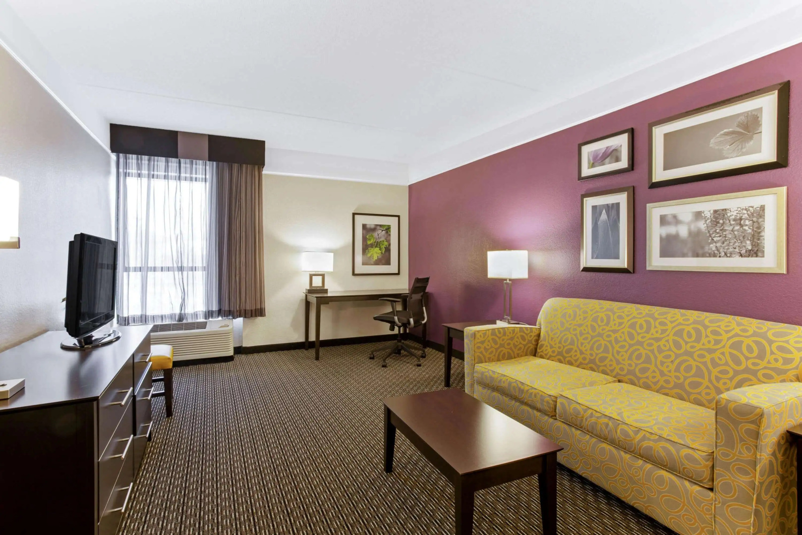 La Quinta Inn & Suites by Wyndham Boston-Andover