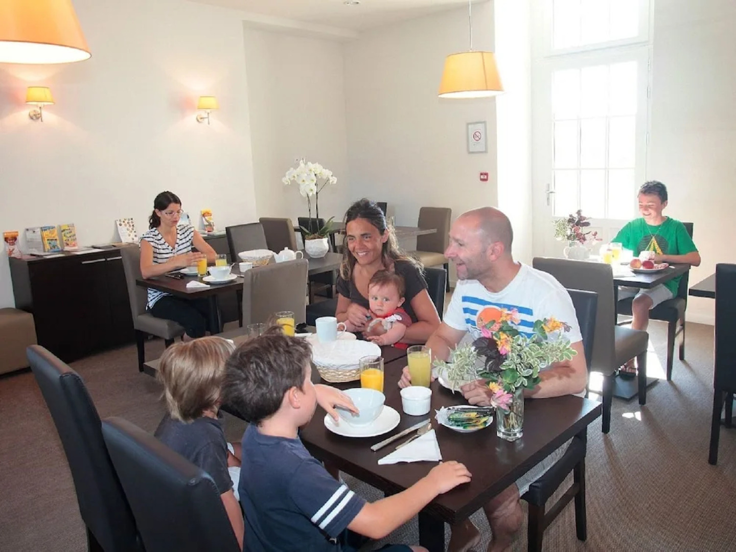 Homely apartment in a 17th century castle in a Breton Village