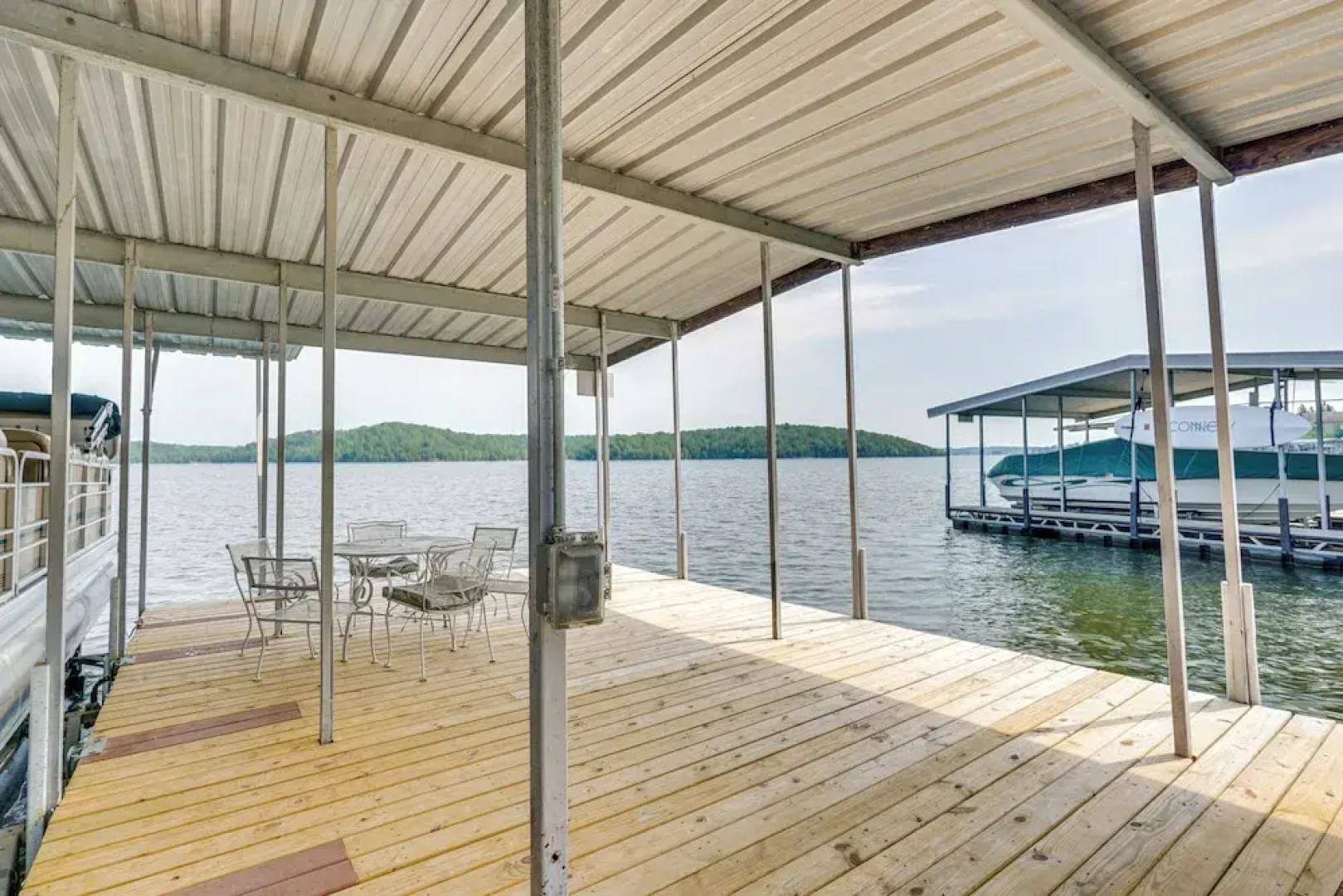 Pet-friendly Lake of the Ozarks Gem!
