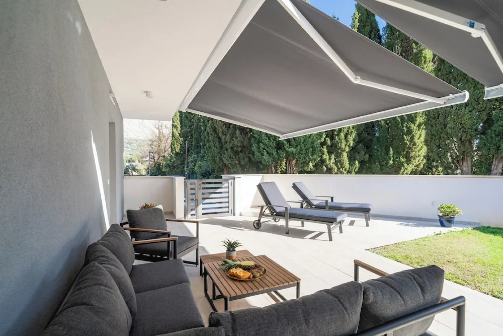 Luxury Villa Entrata-Five Bedroom Villa