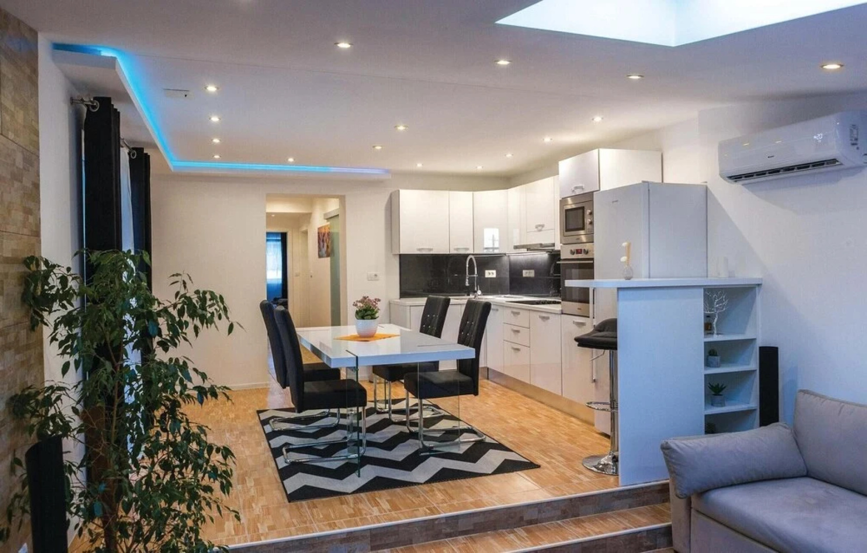 Nice Home in Kastel Gomilica With Sauna, Wifi and 2 Bedrooms