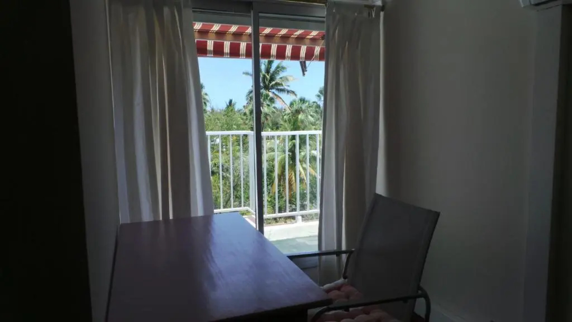 Entre cocotiers et Filaos