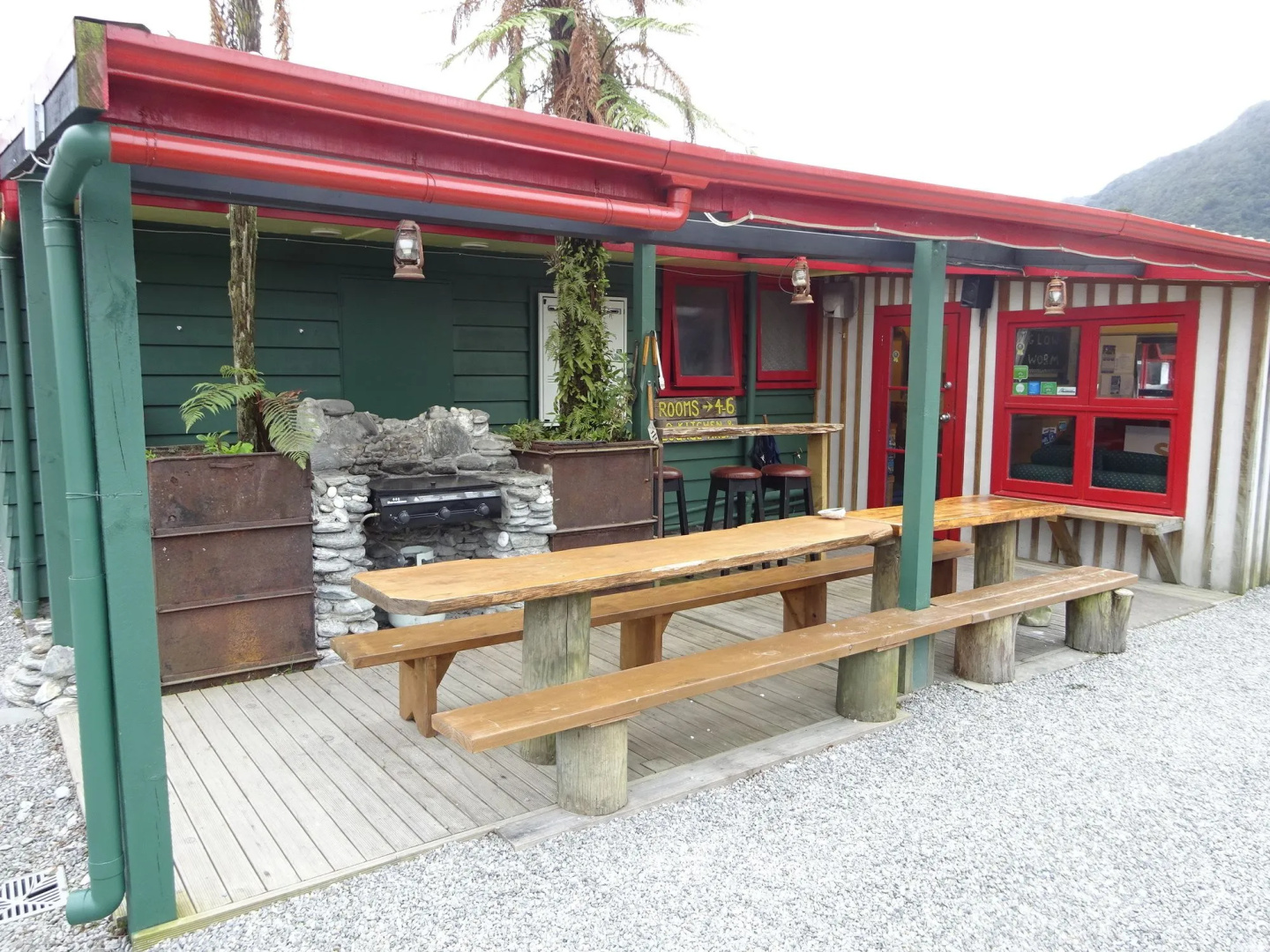 Glow Worm Accommodation - Hostel