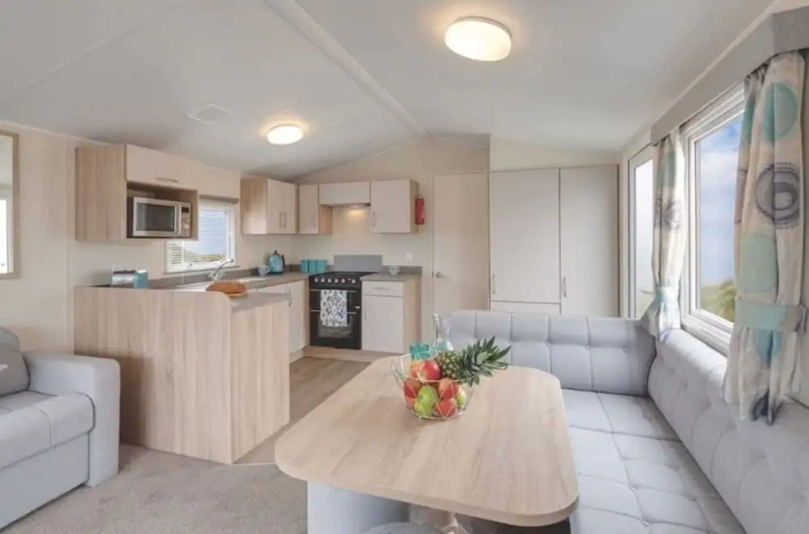 Stunning 6 Birth Caravan in Skegness, Herons Mead