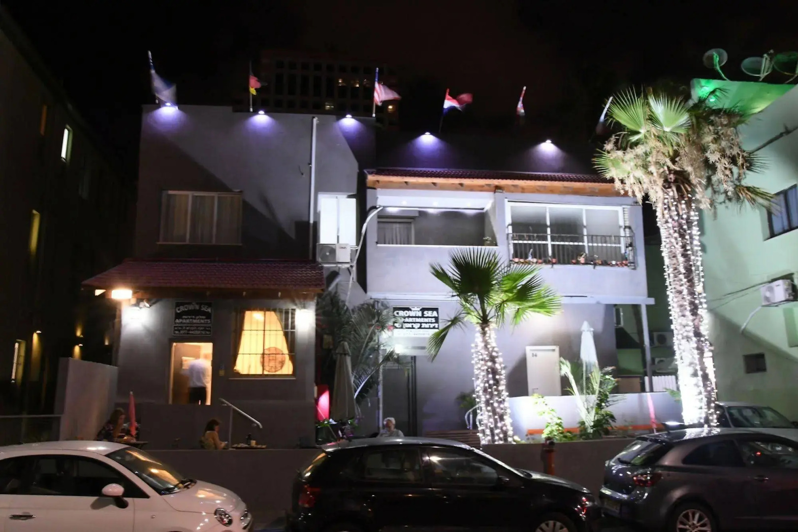 Crown Sea Apart hotel