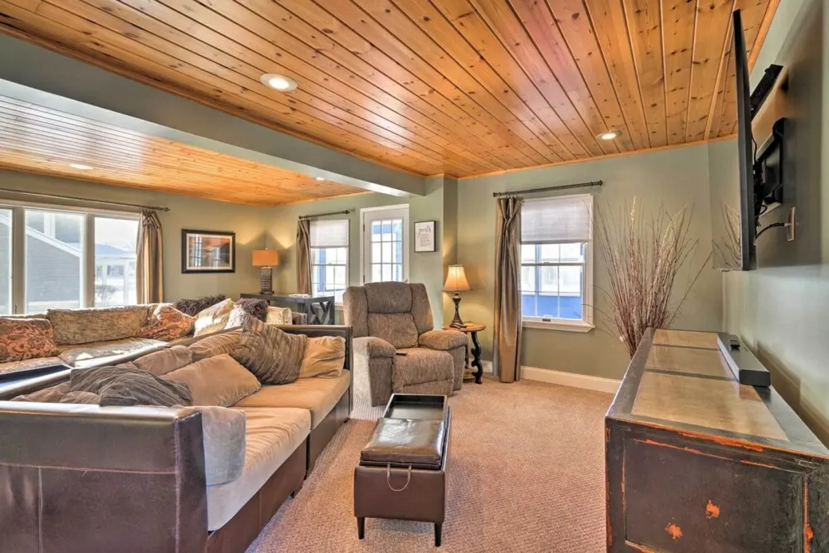 Lake Chautauqua Home < 1/2 Mile to Town & Water