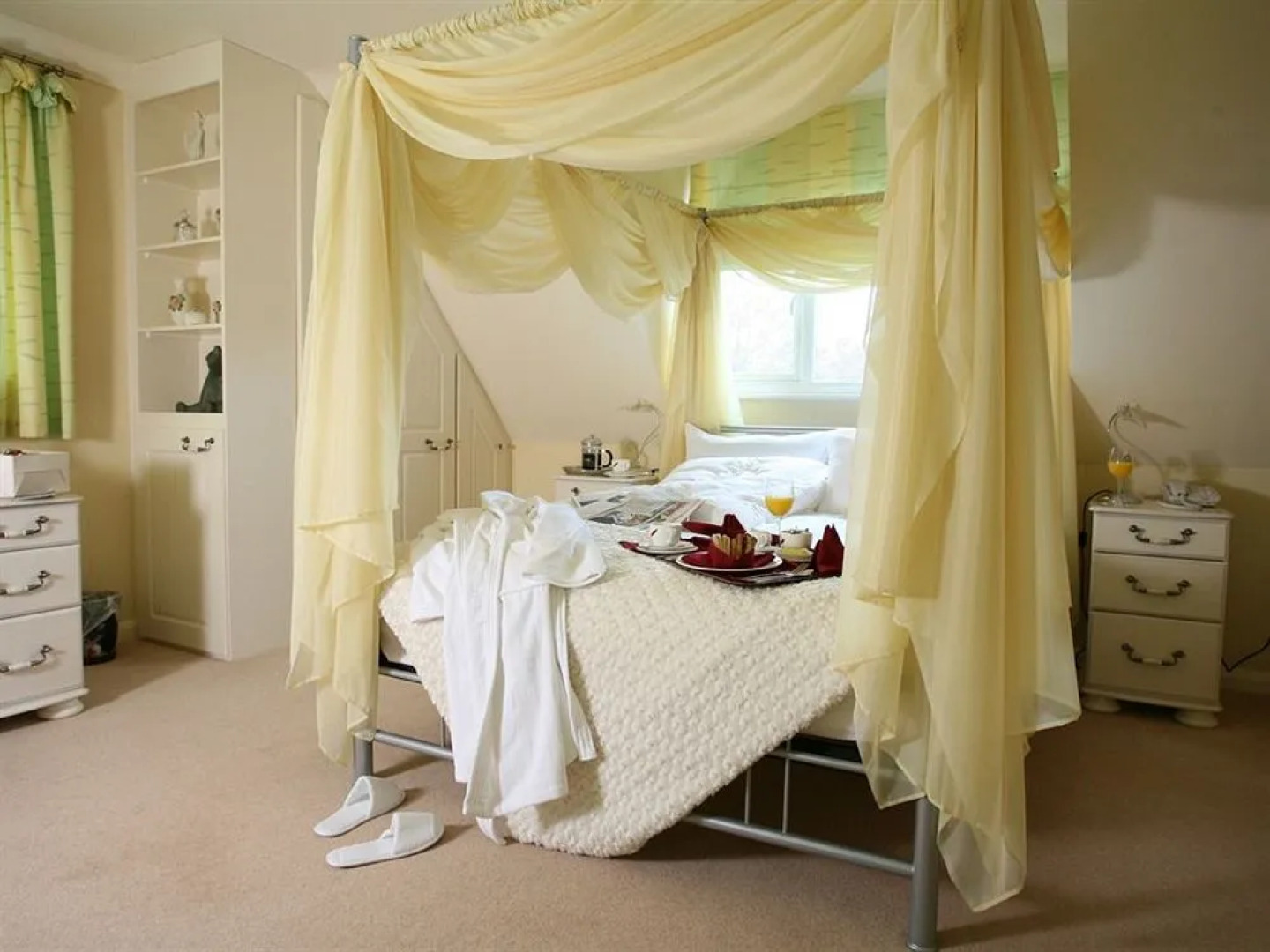 Les Bouviers Restaurant With Rooms