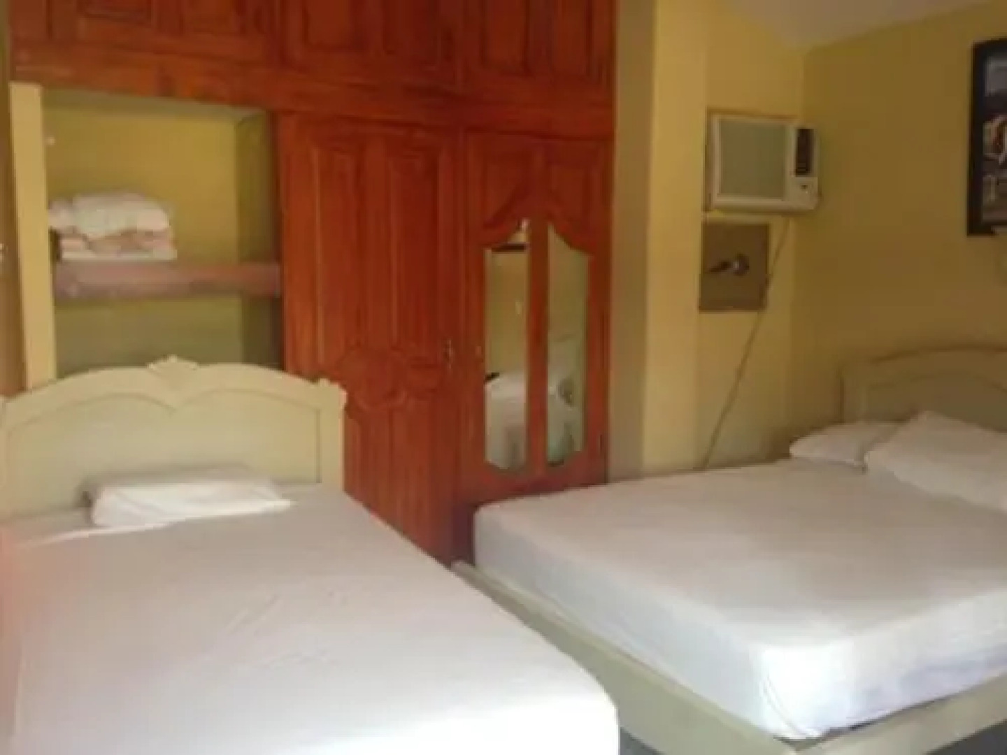 Hostal Manta Tropical