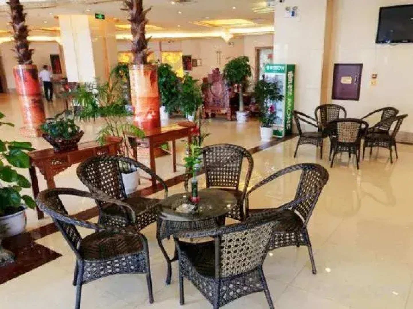 Guiping Golden Phoenix Hotel