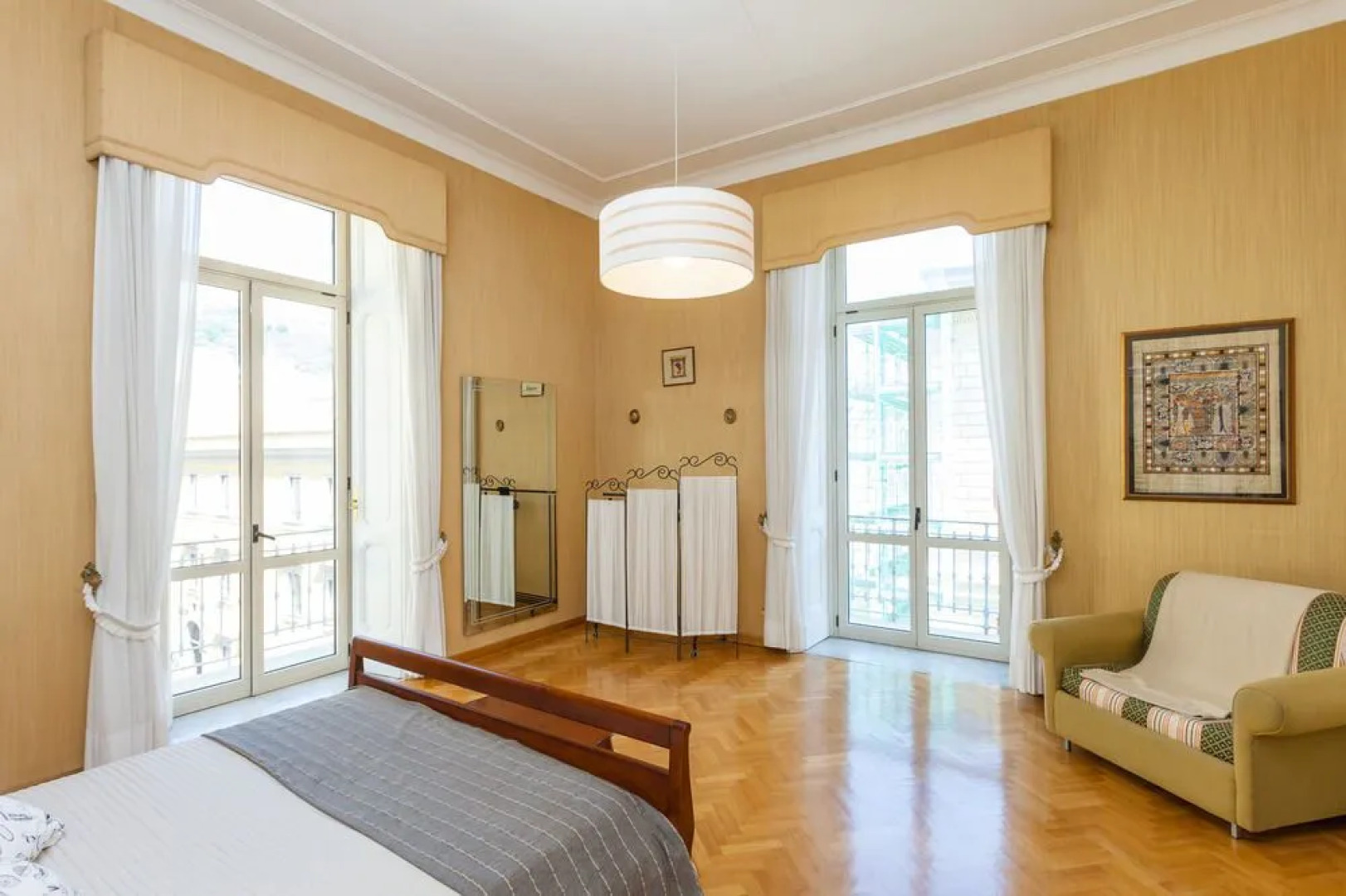 Al Maschio Angioino - Castel Nuovo