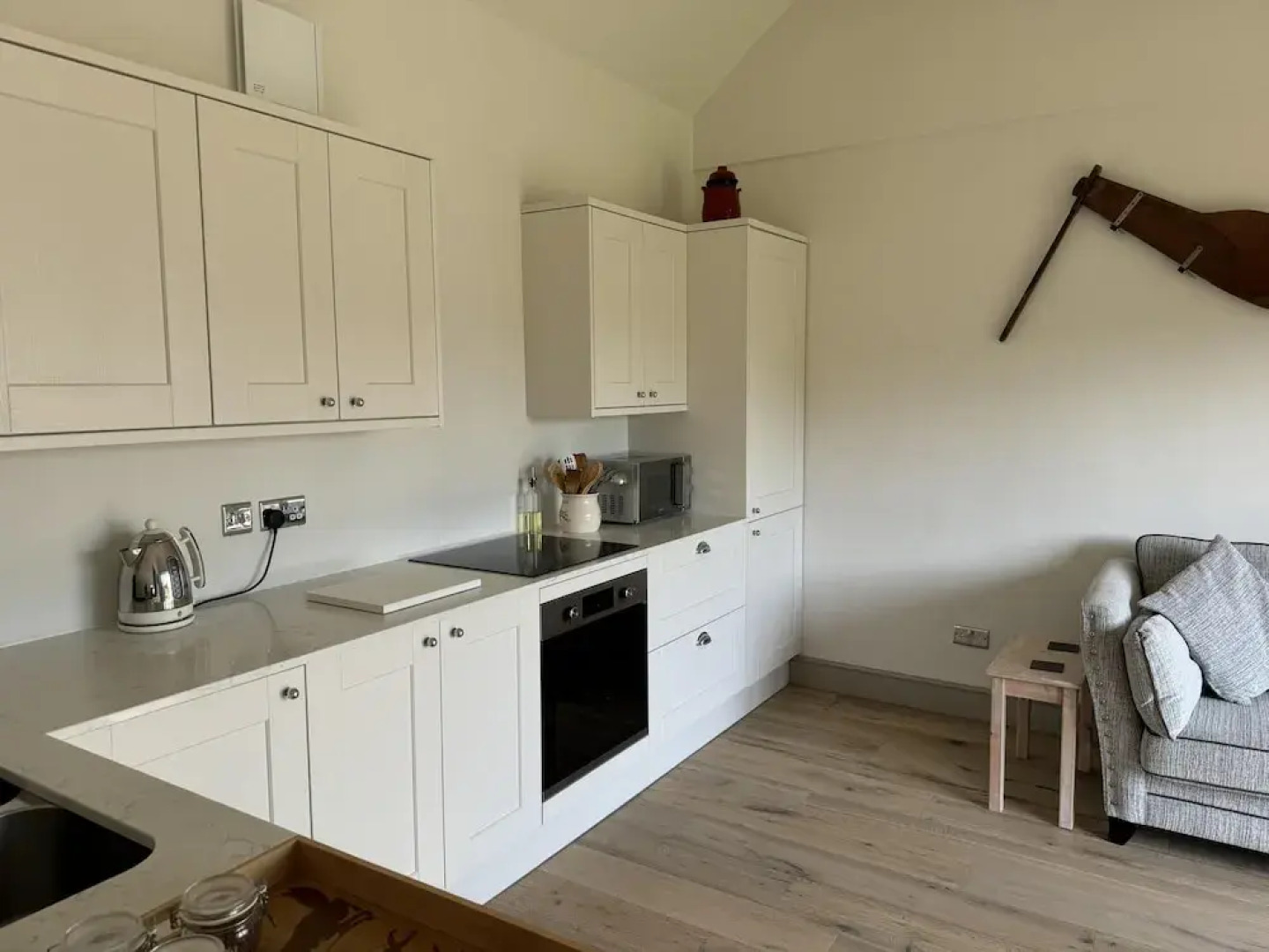 Lodge/ Kingbed/ Privg/ Petsok/ Freep/ Wifi