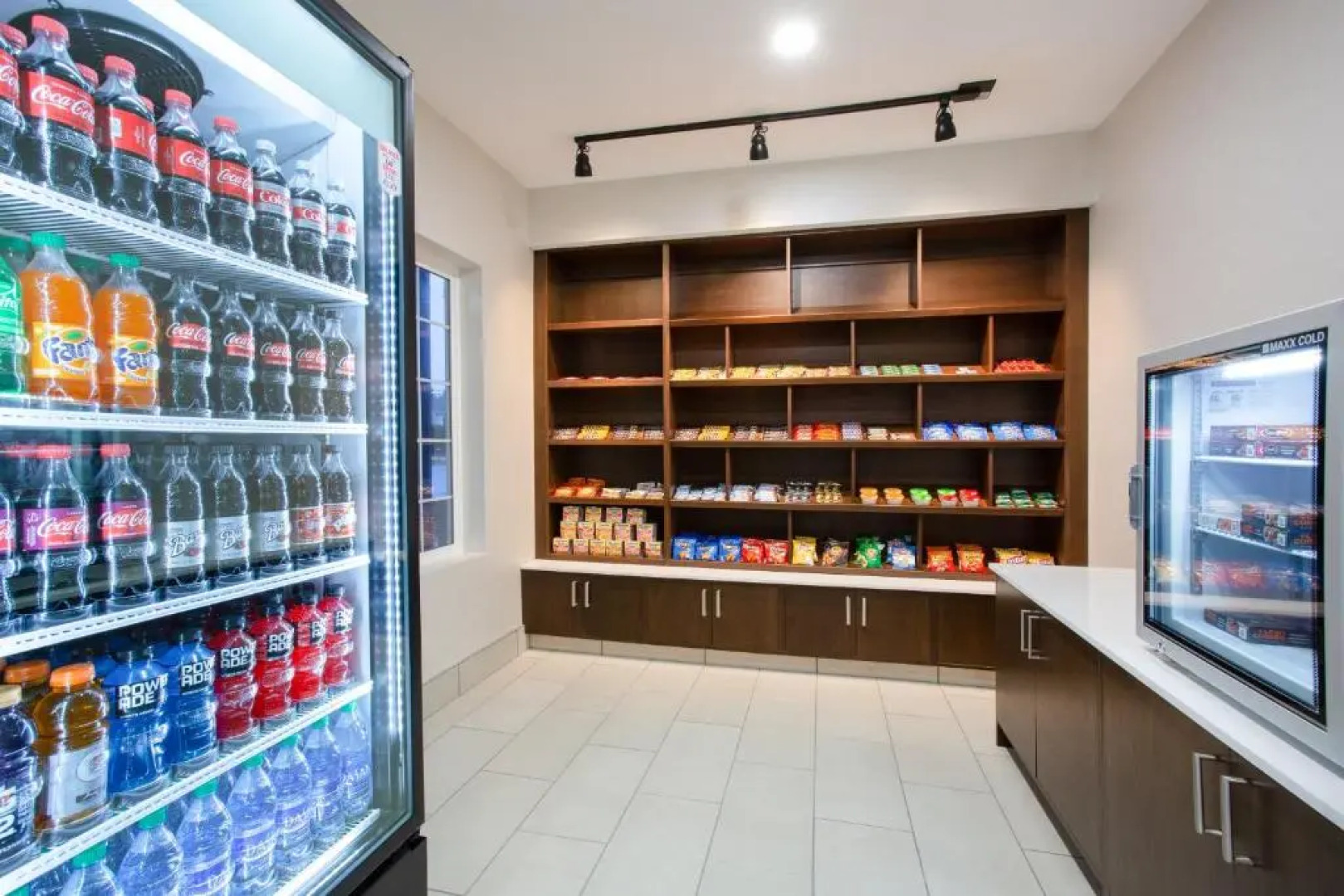 Holiday Inn Express & Suites Lincoln City by IHG