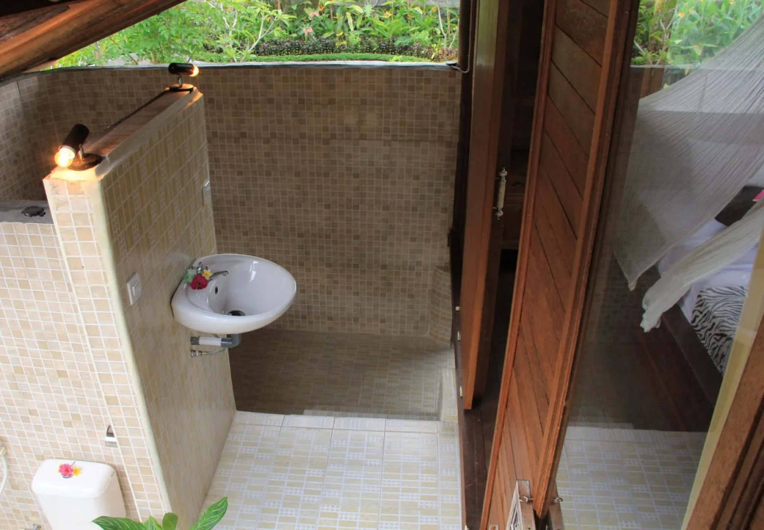 Tepi Sungai Guesthouse & Restaurant