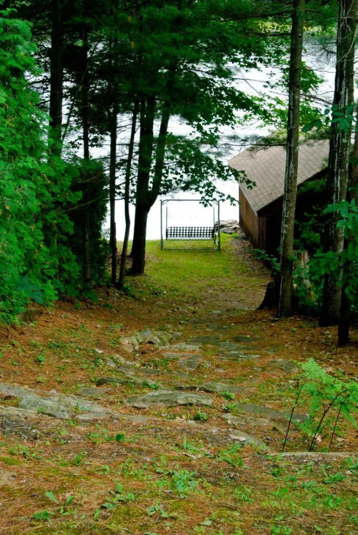 The Muskoka Rose Guest House & Retreat