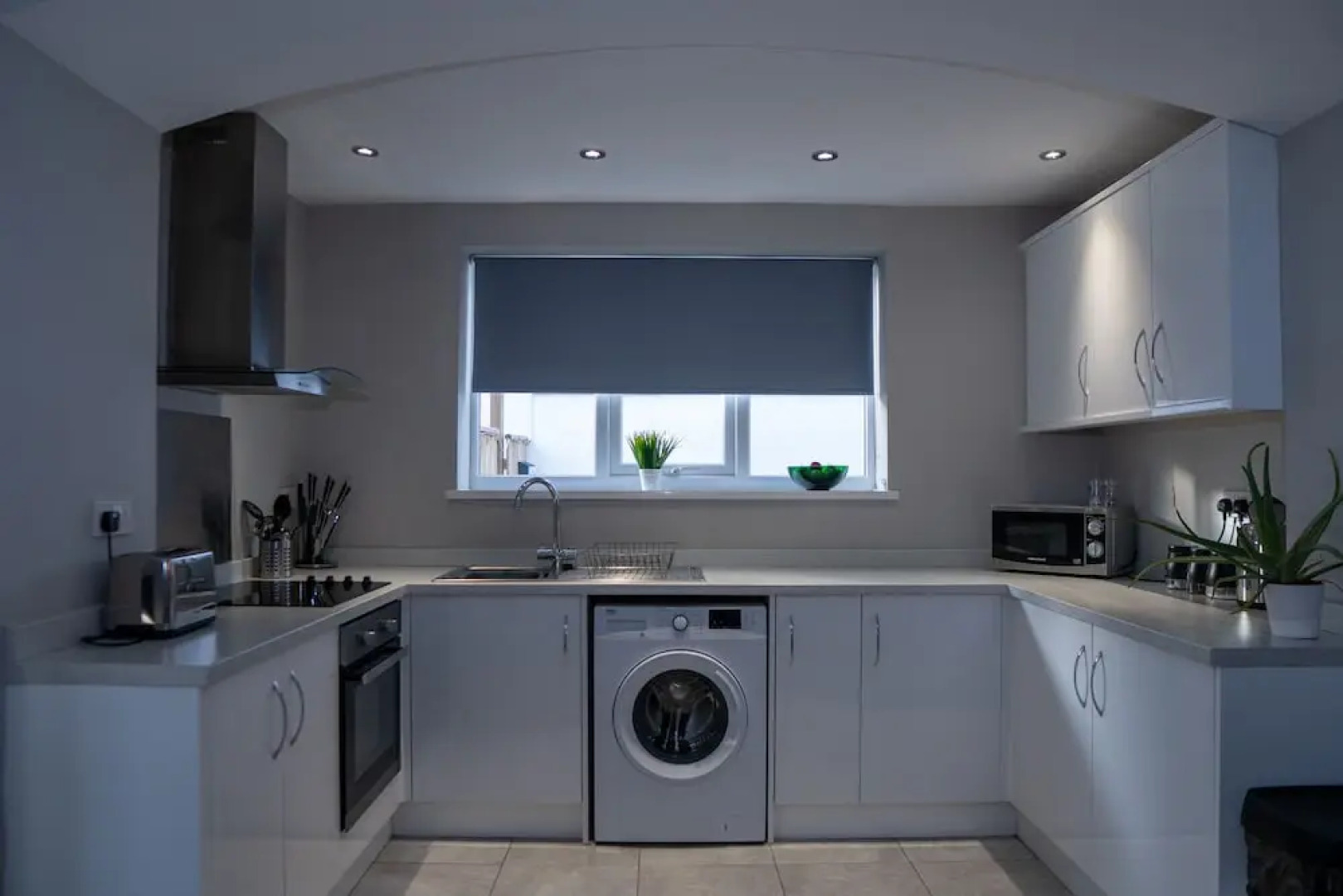 The White House Apartments