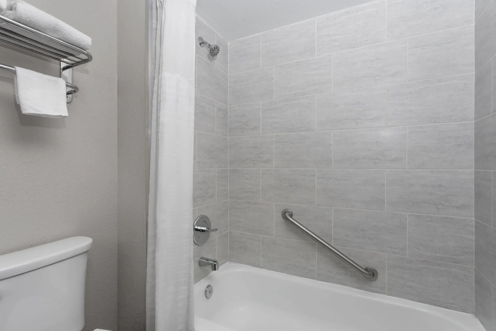 Super 8 by Wyndham Dania/Fort Lauderdale Arpt