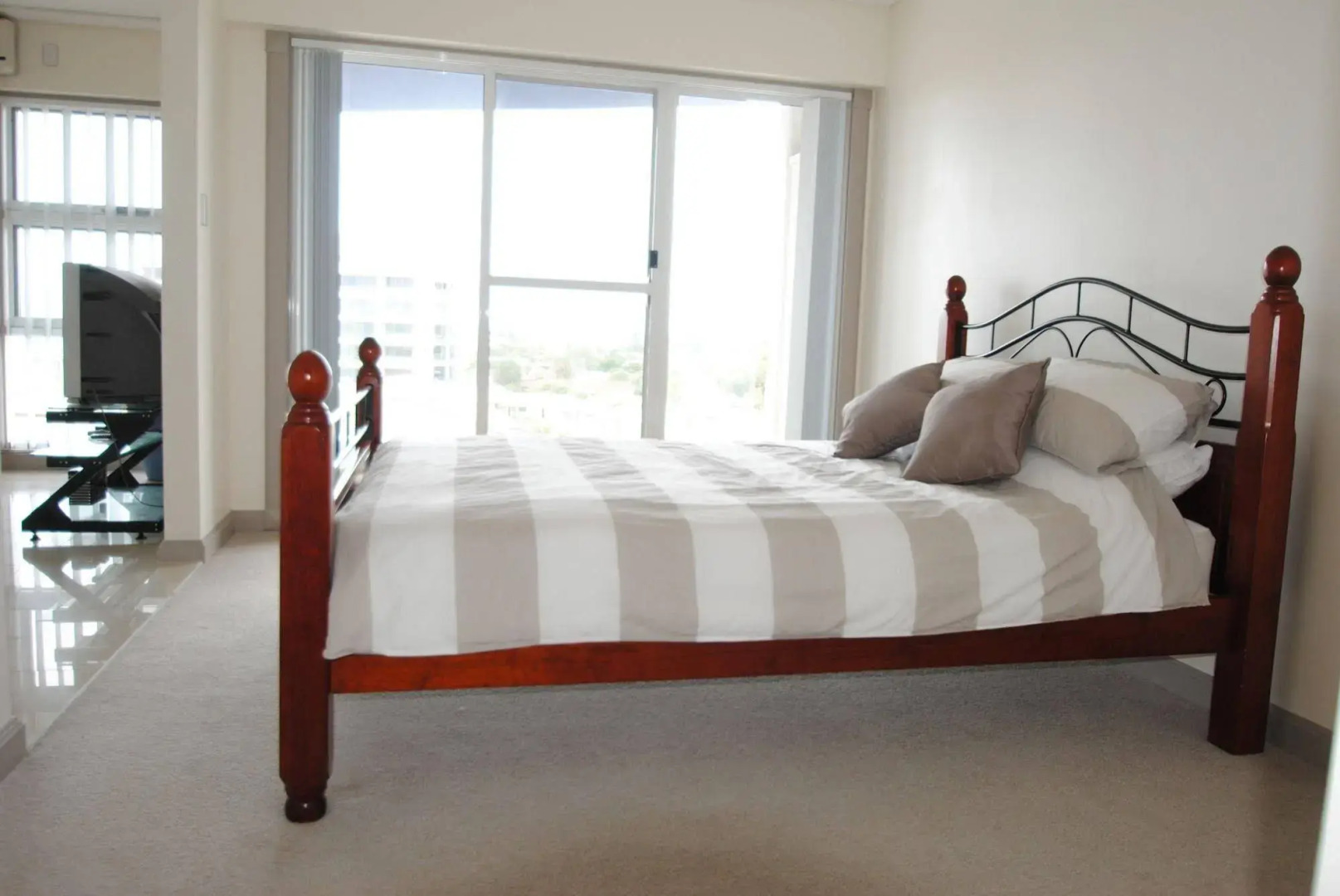 Sandy Cove Apartments