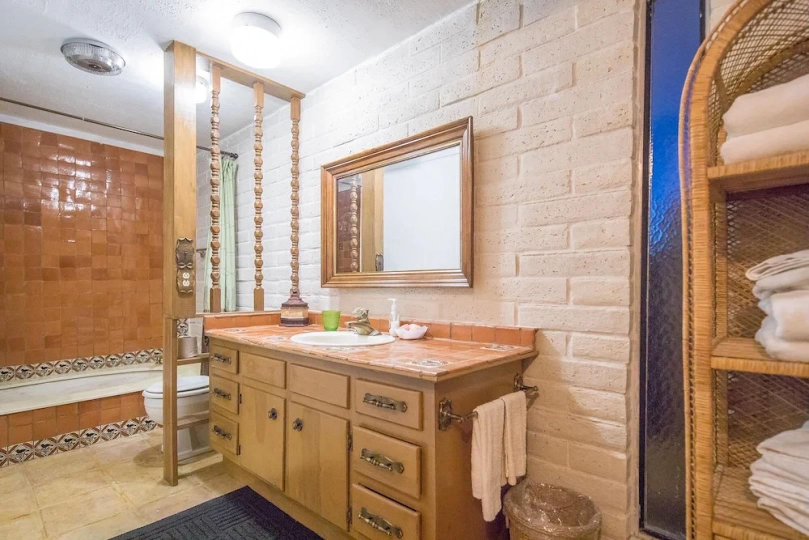 Hacienda Lake Lodge - 4 Br Home