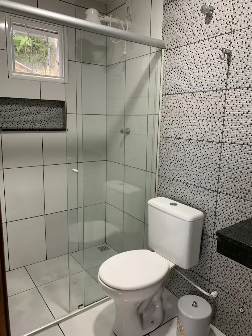 Vista do Lago - Casa para 16 pessoas com 4 quartos