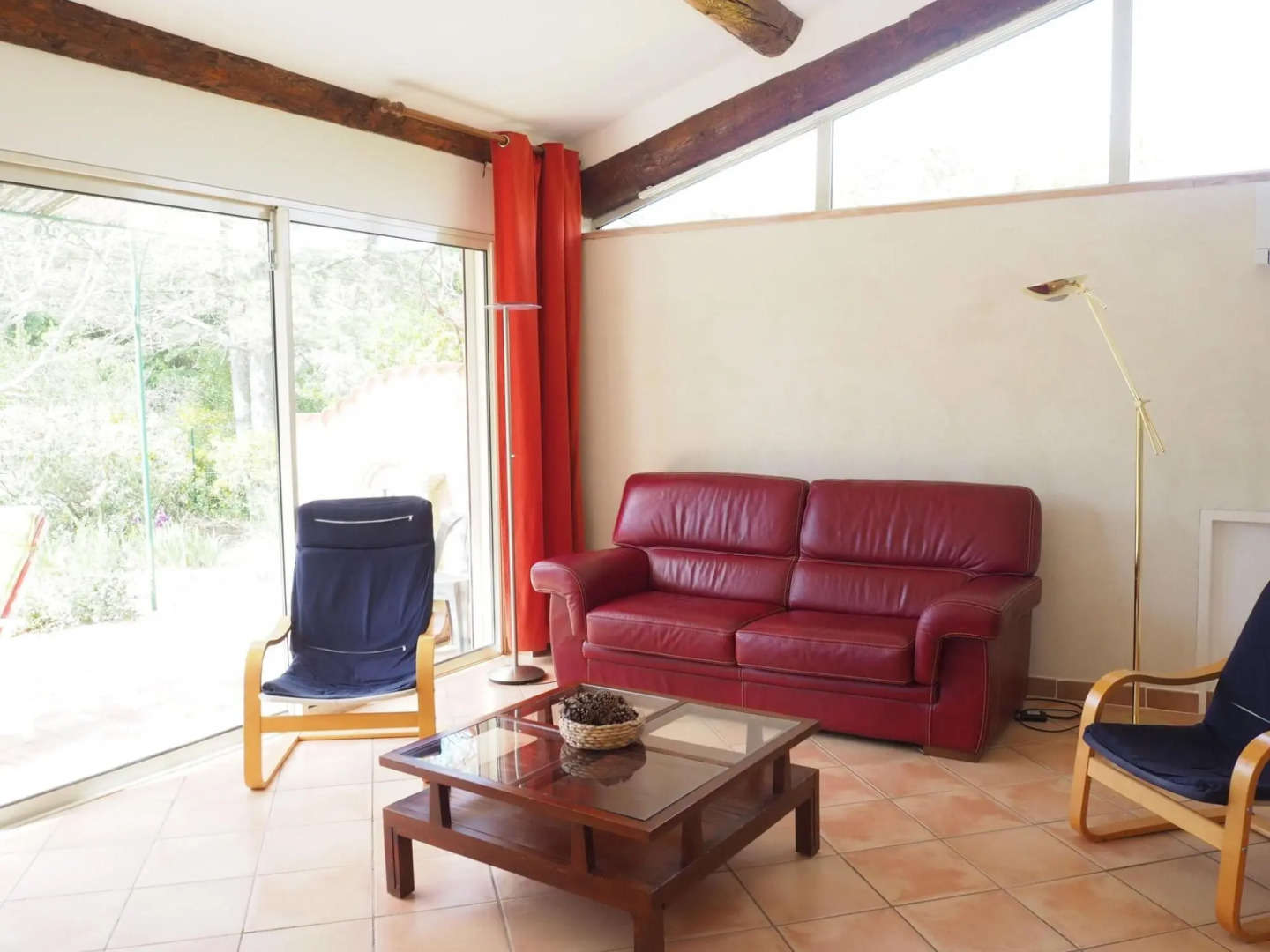 Holiday home with outdoor pool, Bédoin