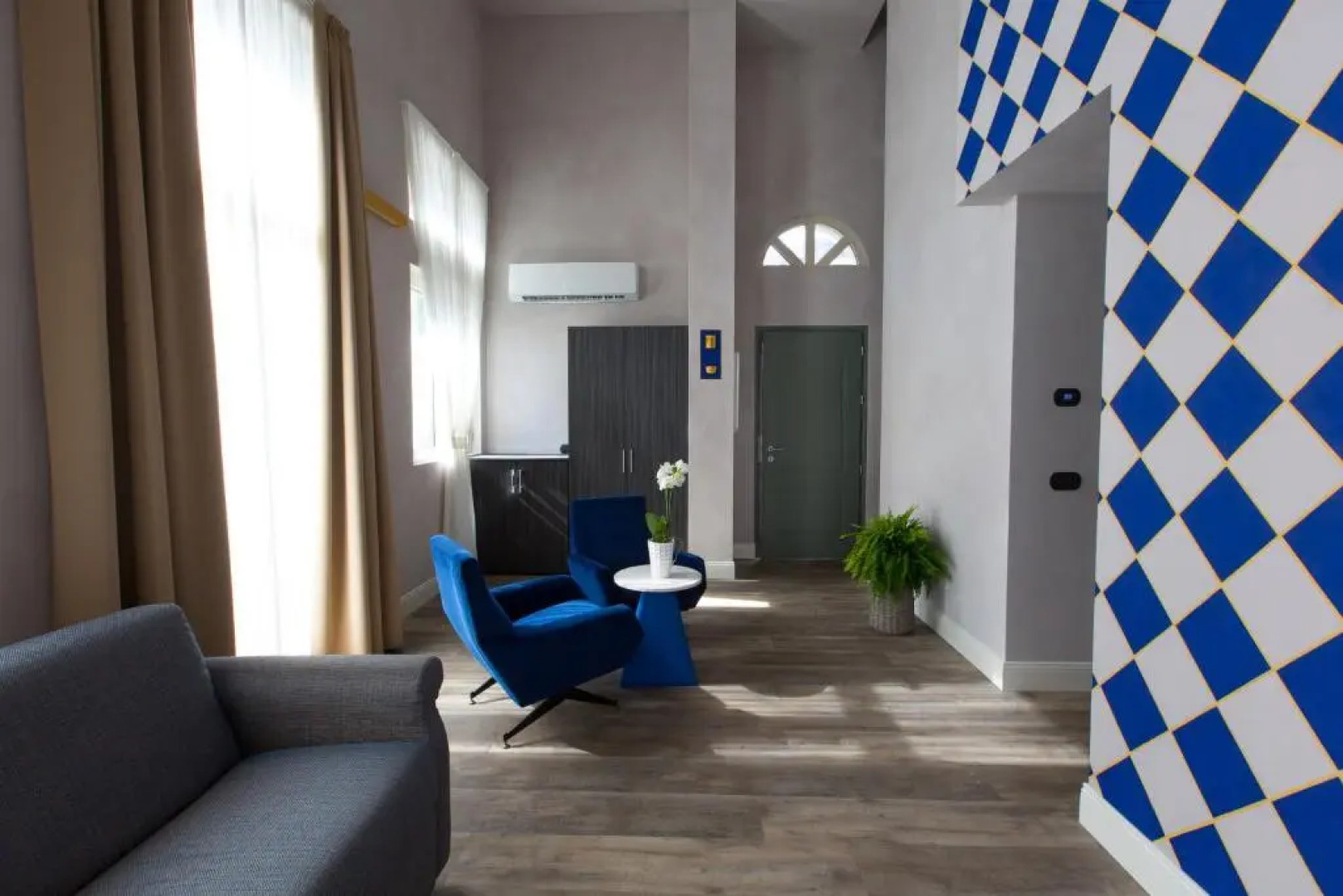 Hotel Al Campanile - Luxury Suites & Apartments