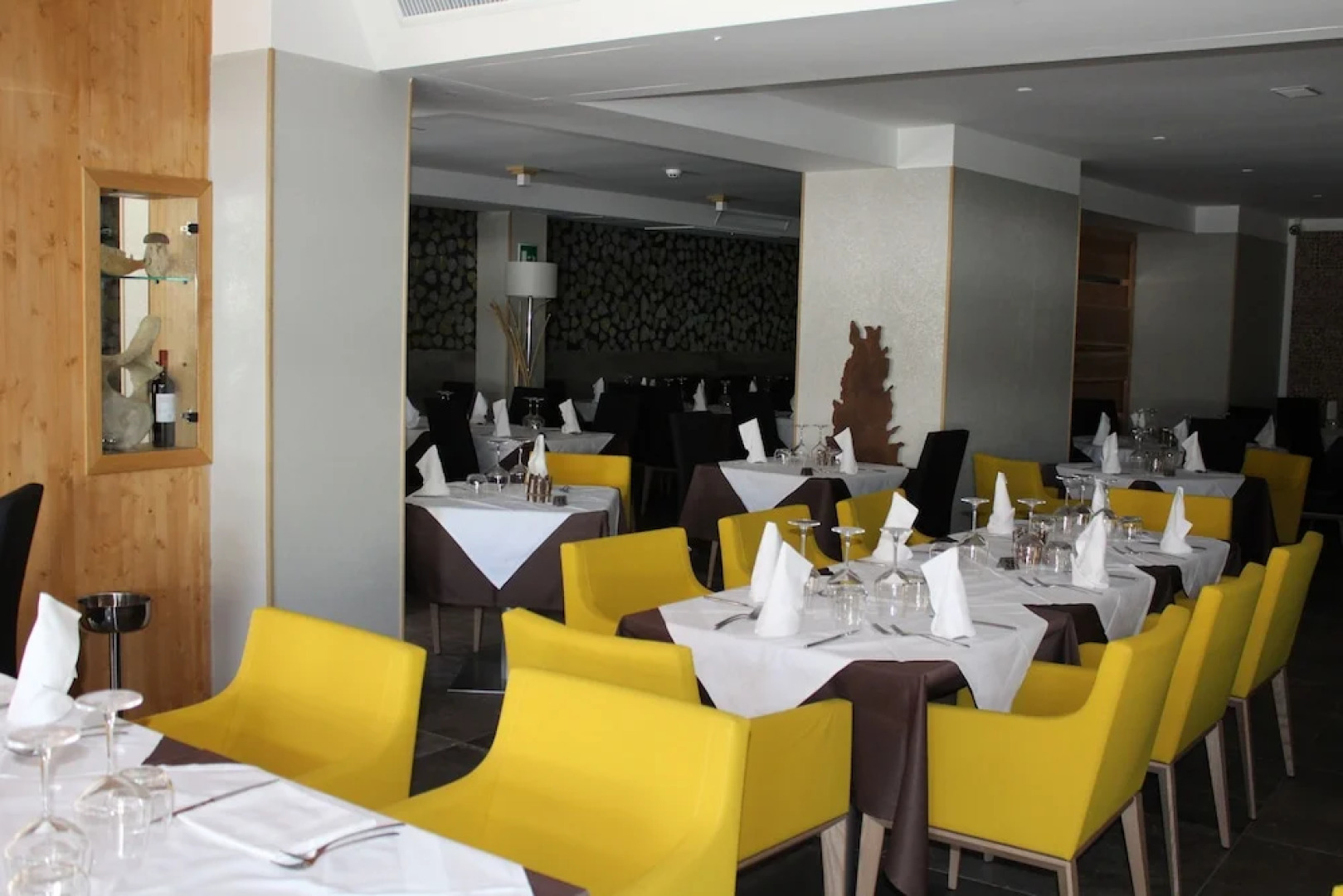 National Park Hotel & Spa