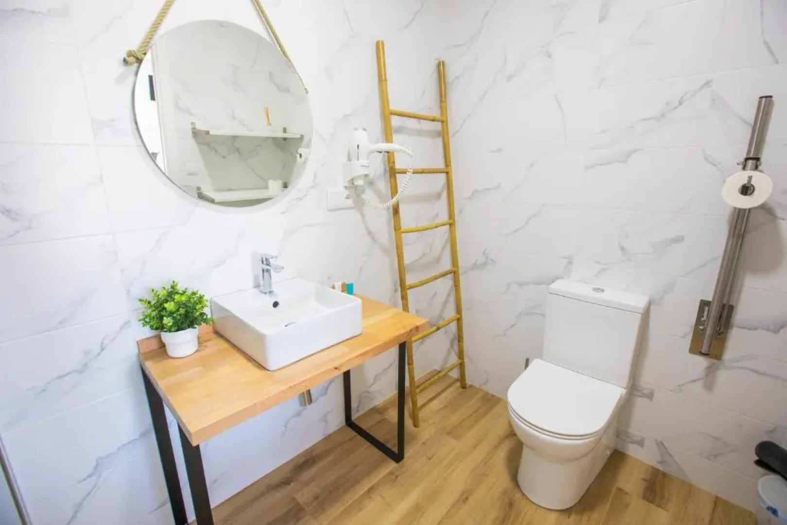 Hospedium Apartamentos Galitrips A Casa Da Reina