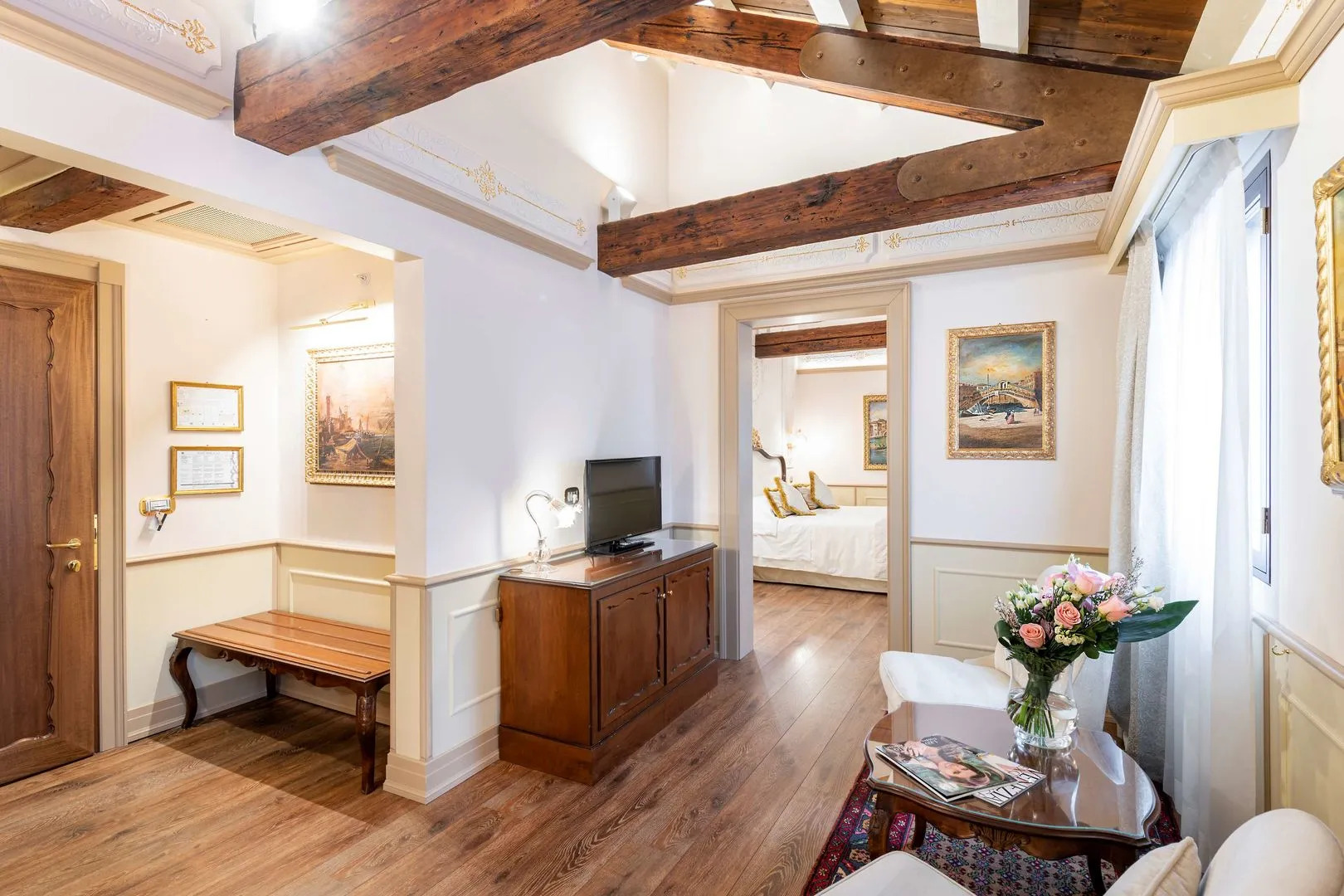 Отель Monaco & Grand Canal