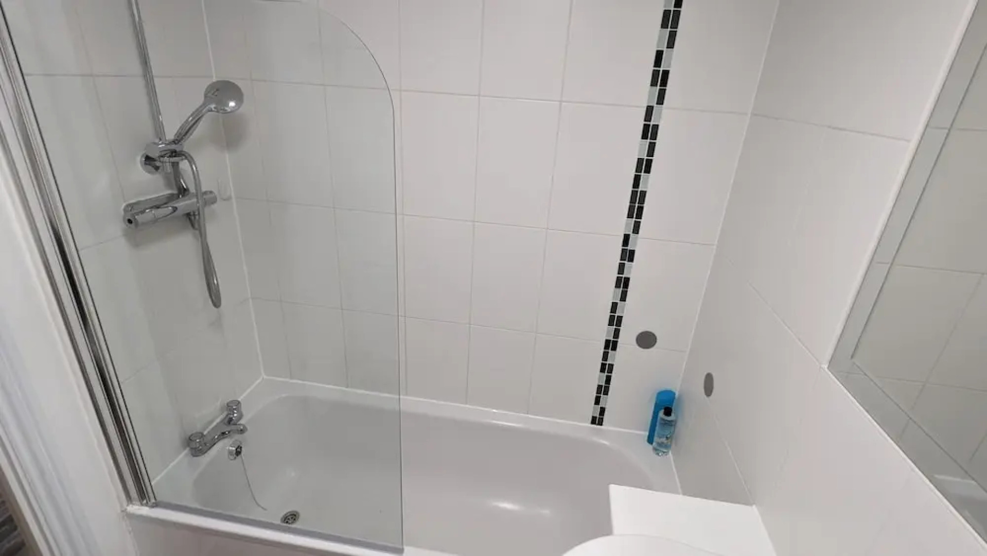 Greenhithe Flat-kent- 20 Mins to London-petsok