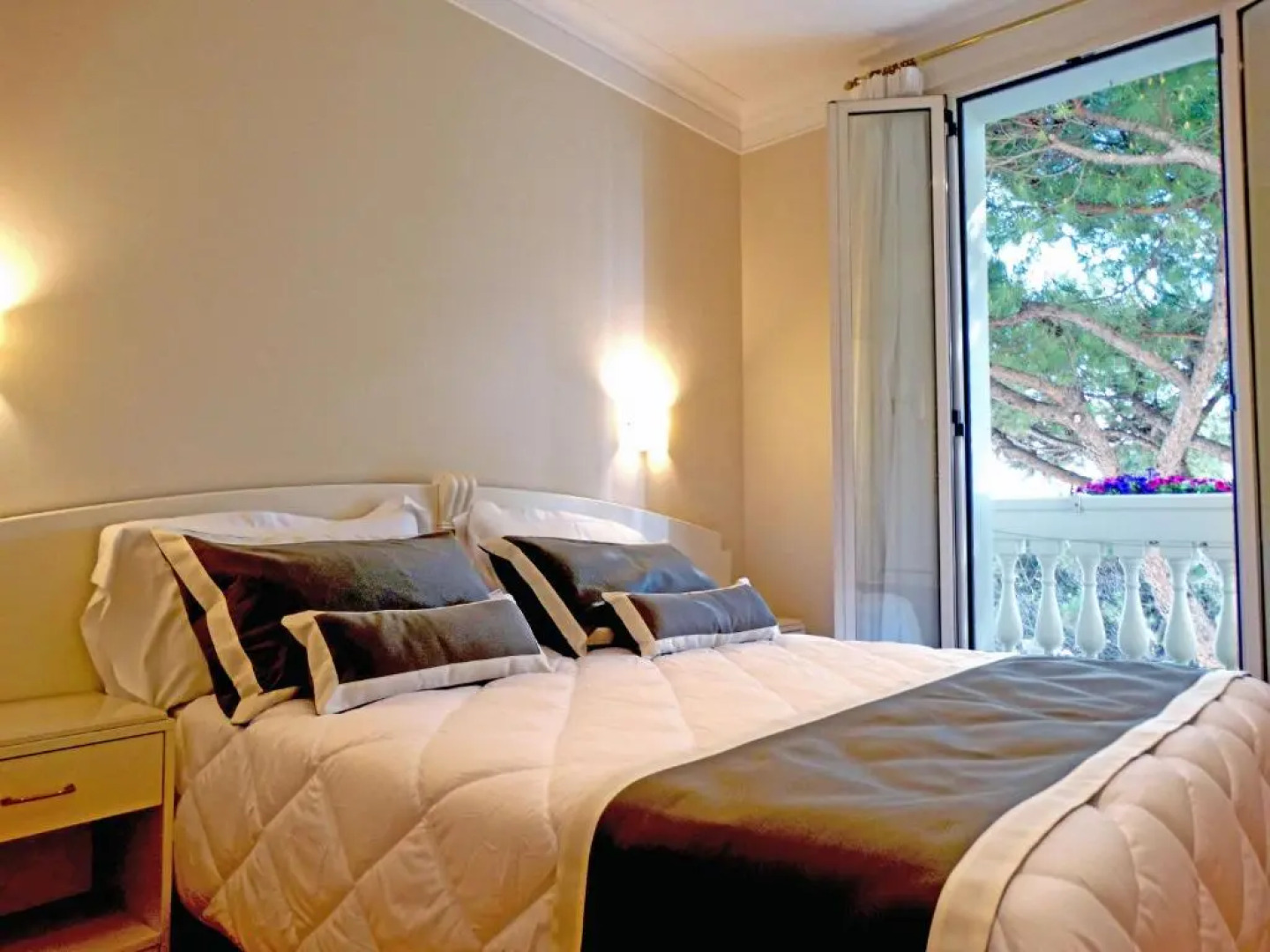 Novecento Suite Hotel