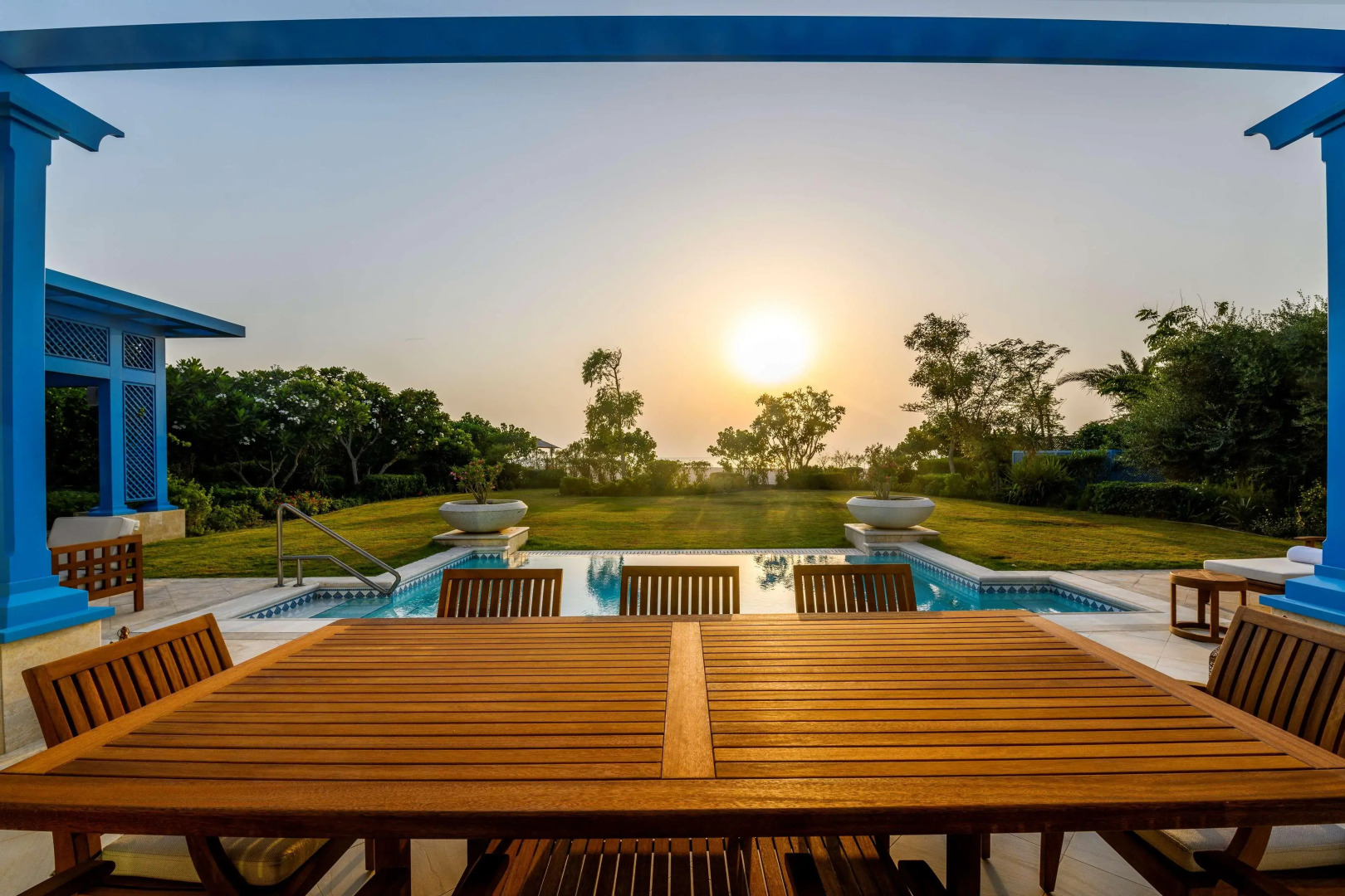 Hilton Salwa Beach Resort & Villas