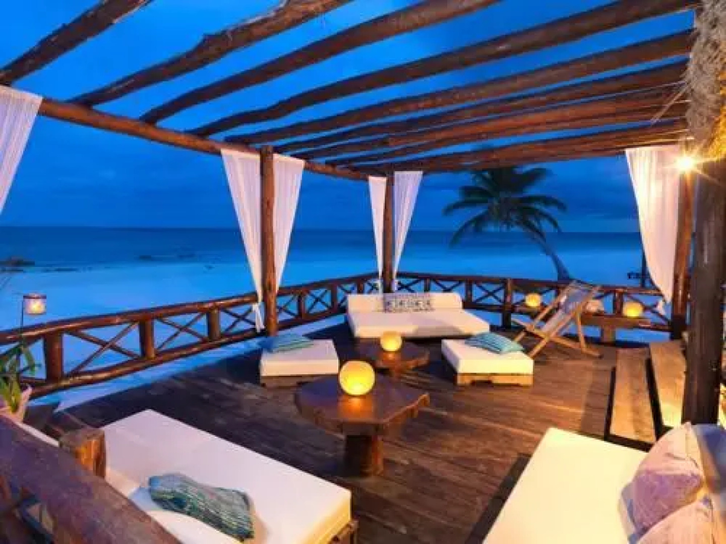 Hemingway Romantic Eco Resort