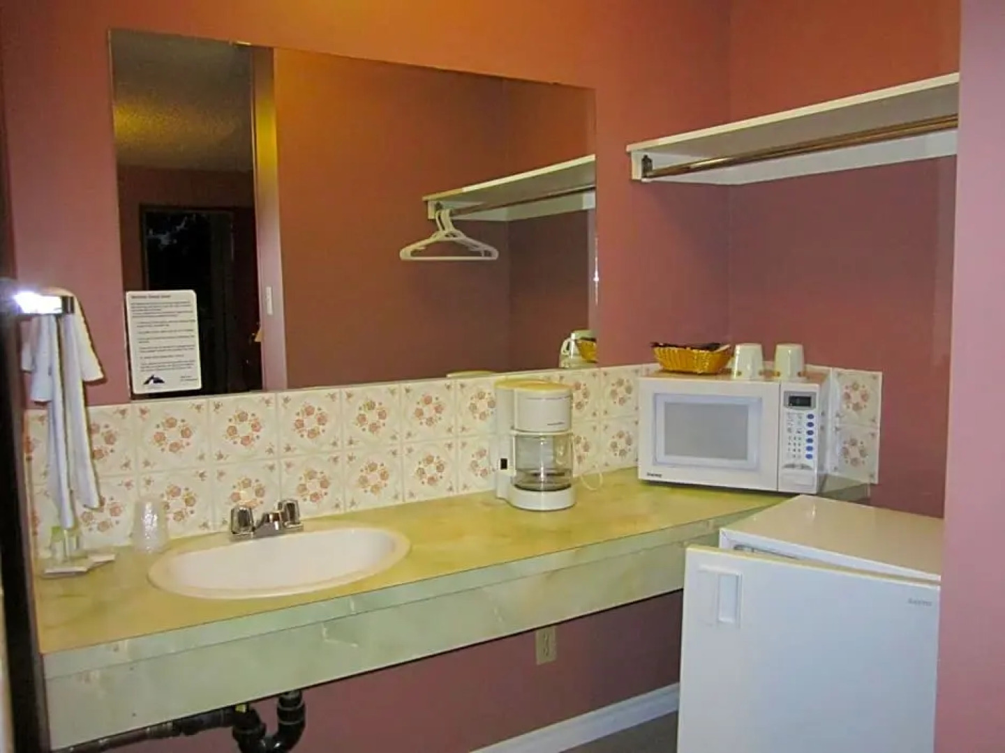 Lamplighter Viking Motel