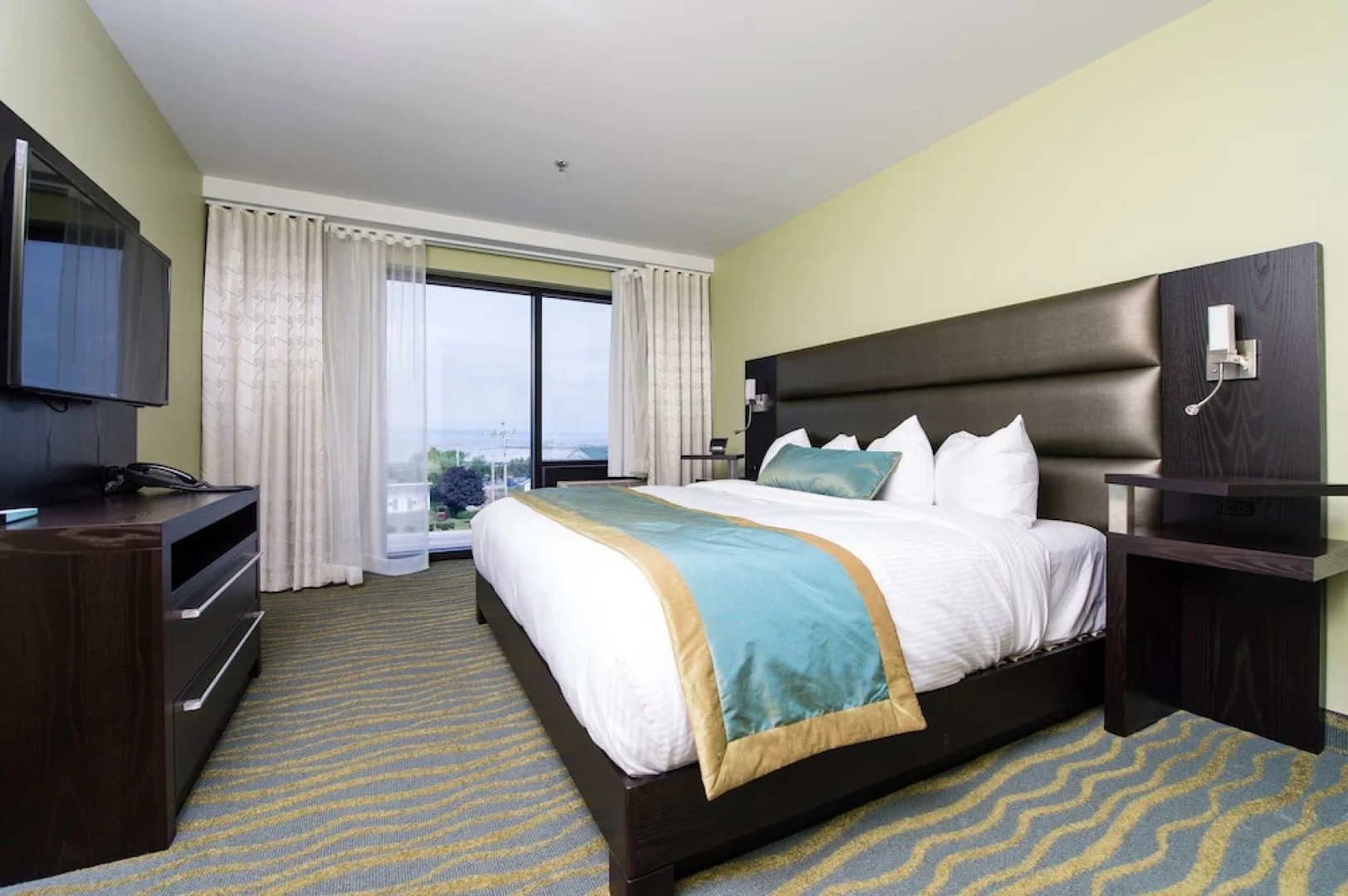 Best Western Plus Levesque