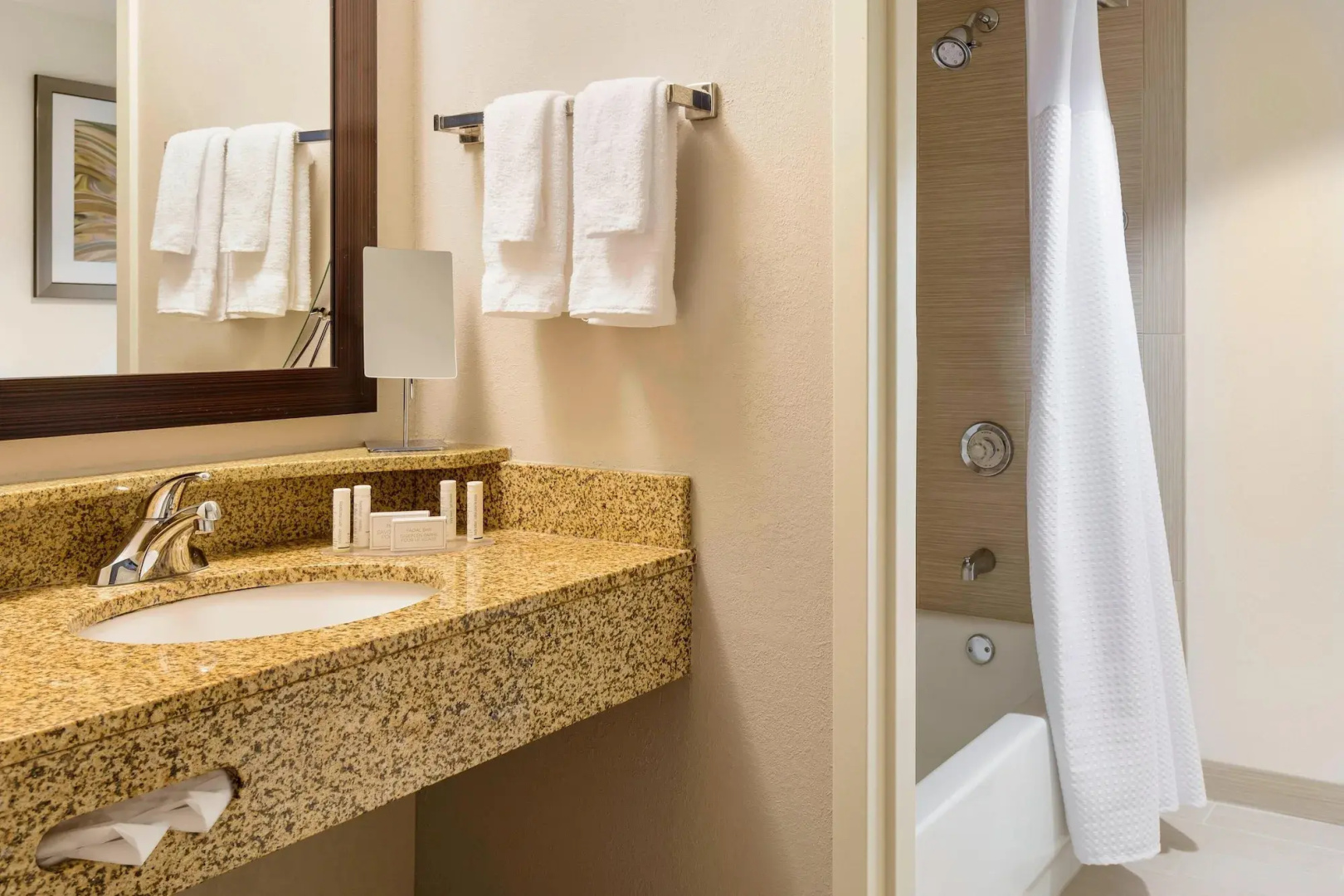 Courtyard by Marriott Gainesville FL