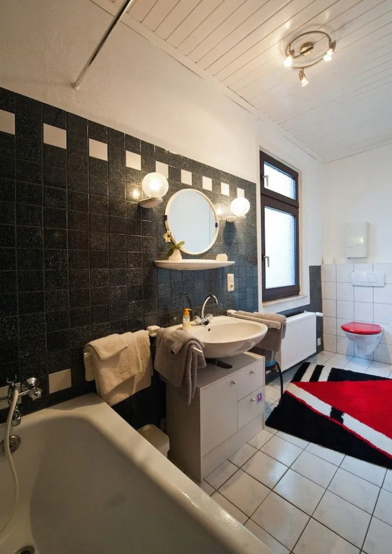 Ferienwohnungen & Gästezimmer Kachel