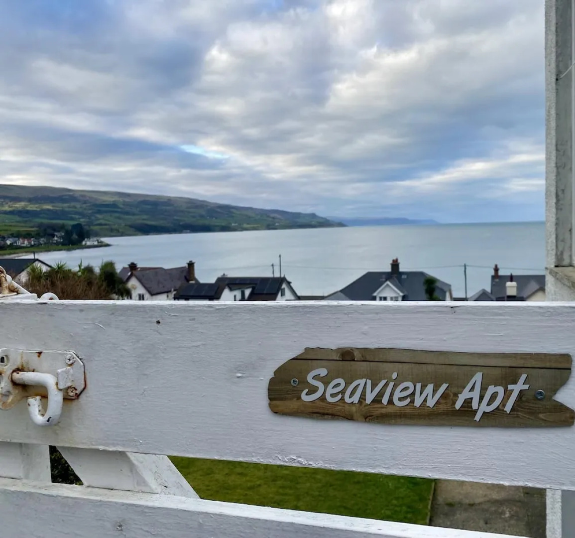 Ballygally Seaview and Garden 1 Bedroom Hideaway