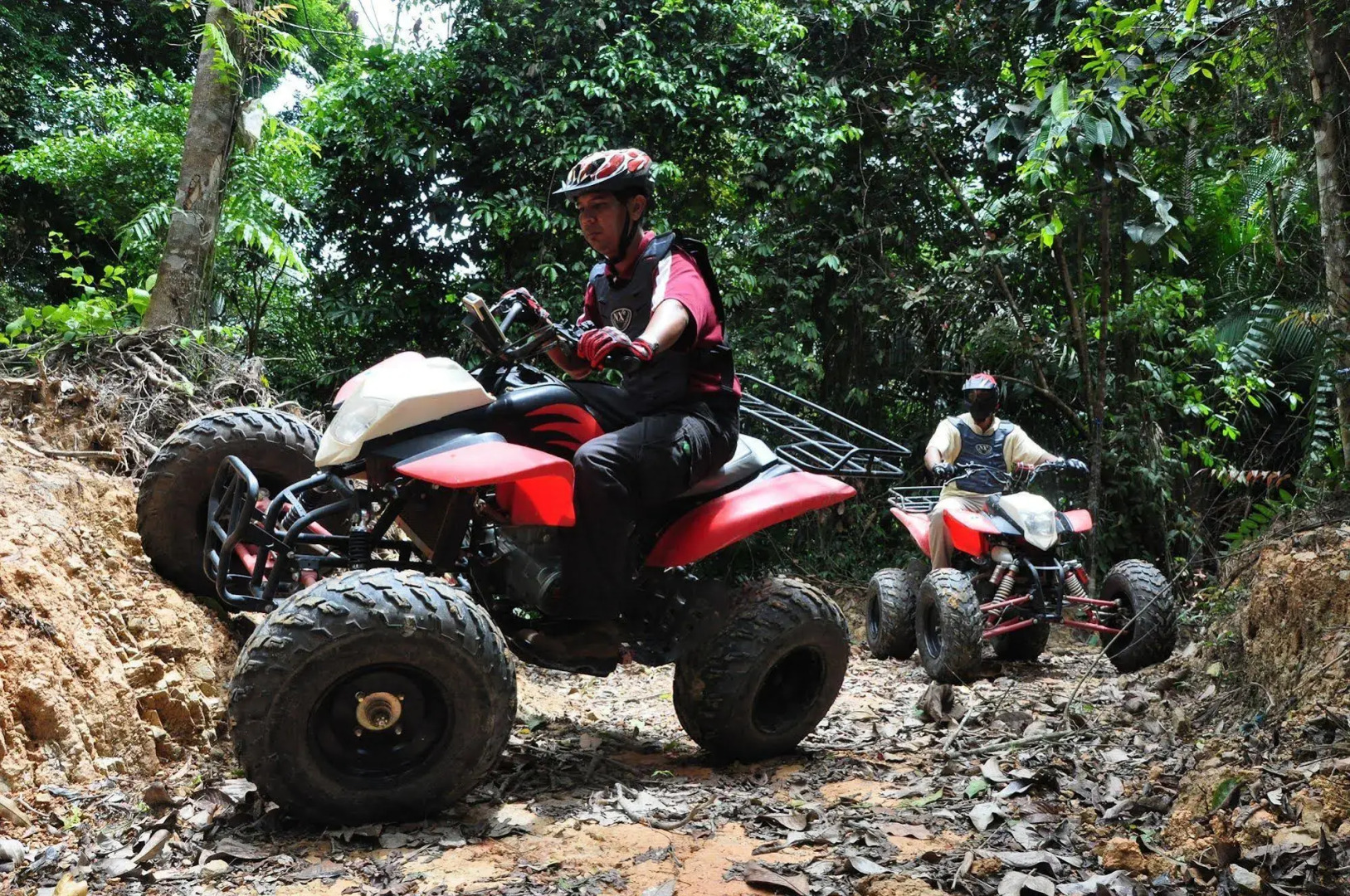 Bukit Merah Laketown Resort