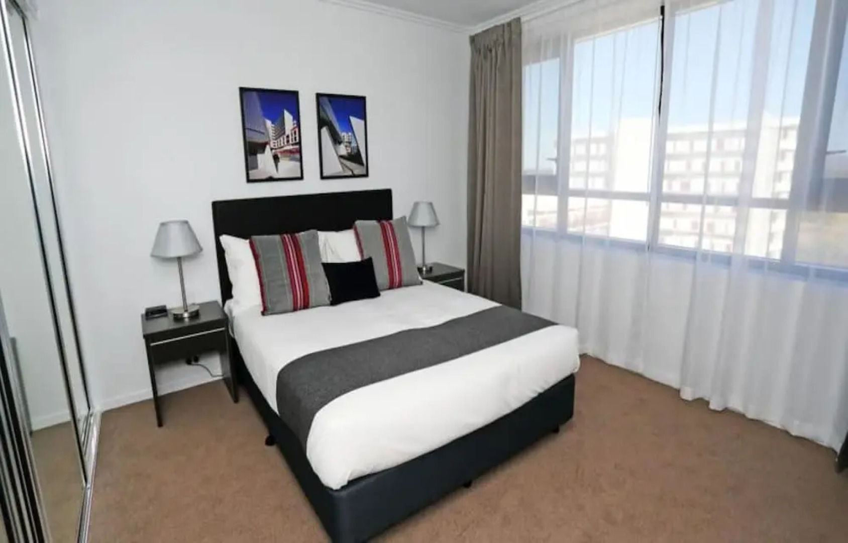 Under The Townsville Sun (694i)