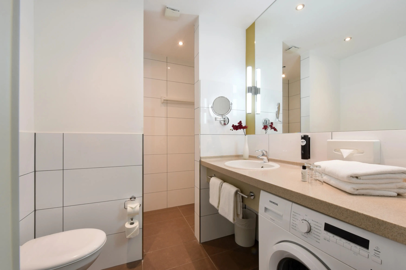 Koos Hotel & Apartments