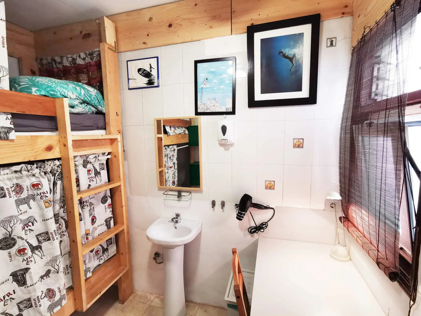 Ventana Azul Surf Hostel