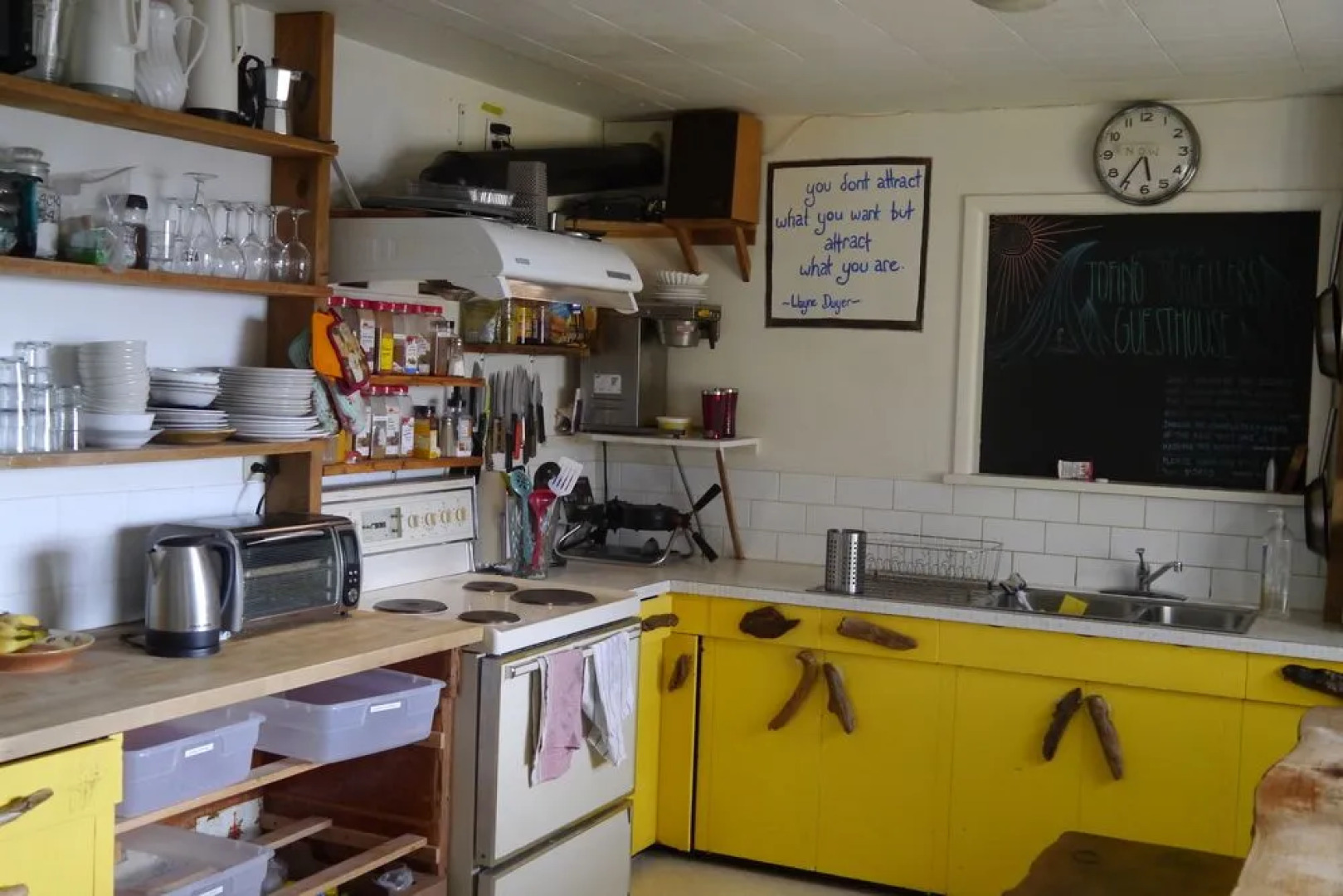 Tofino Travellers Guesthouse