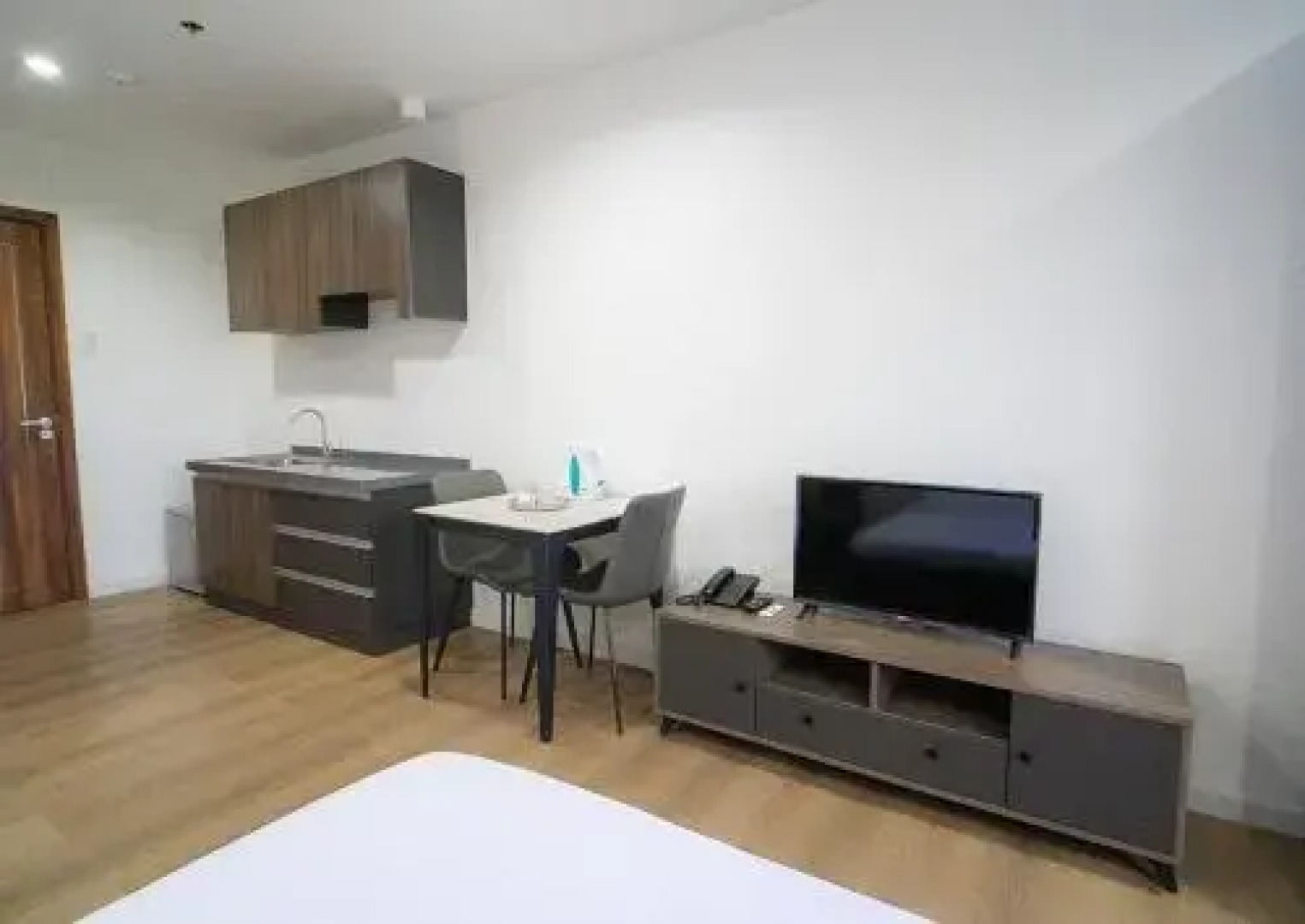 Mangrove Place and Residences by HiveRooms