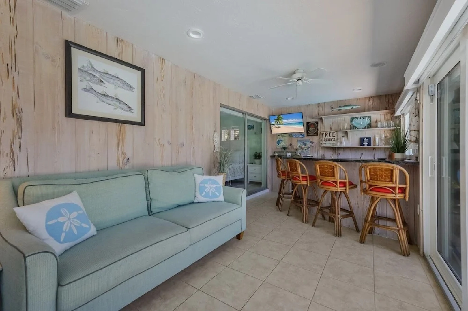 Gladiolus On The Water 3 Bedroom Home by RedAwning