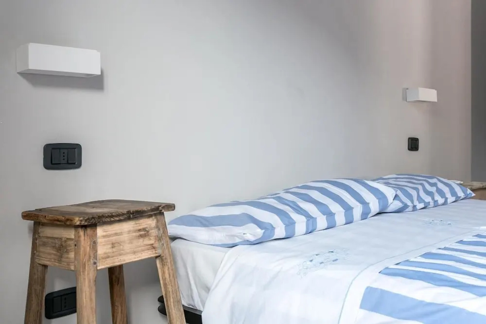 Boulevard 900 - Comfort and Style - Entire Structure 12 Beds