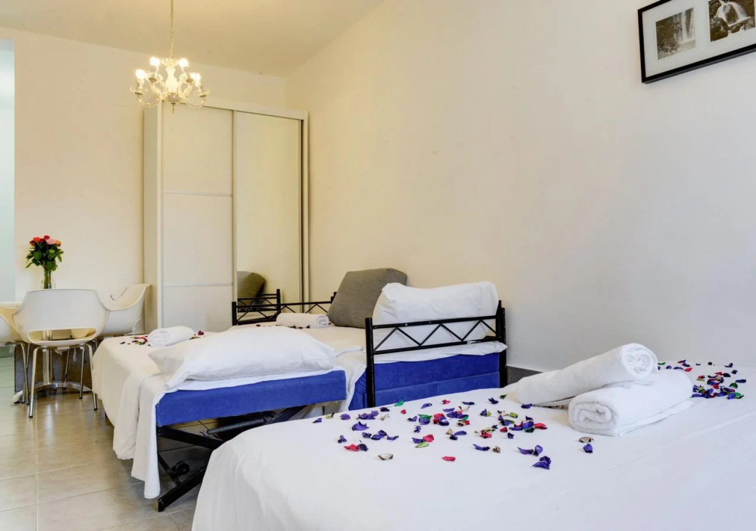 Liber Seashore Suites