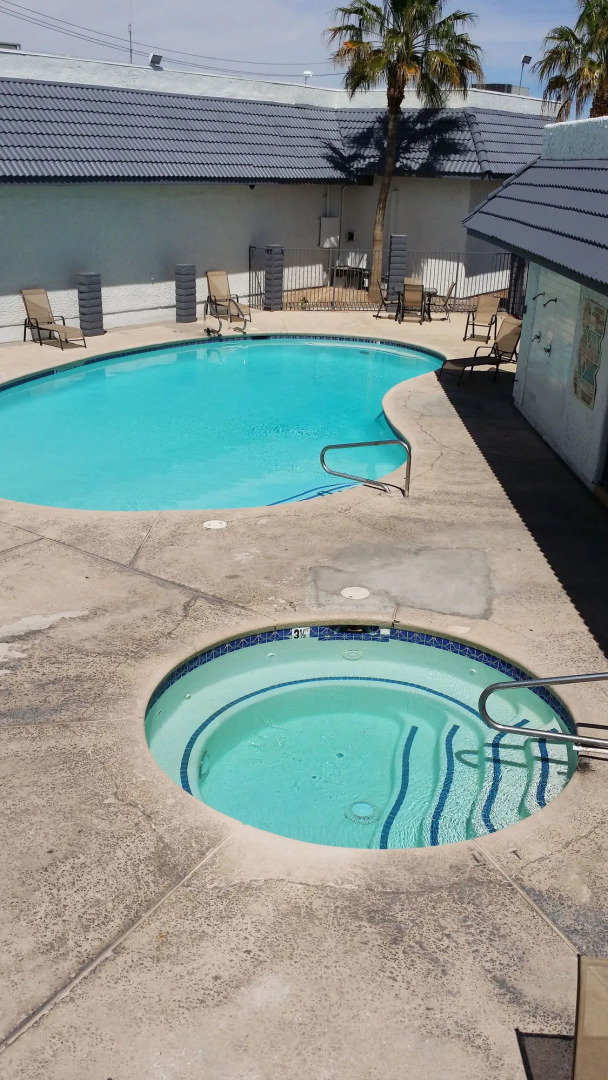 Siegel Slots and Suites