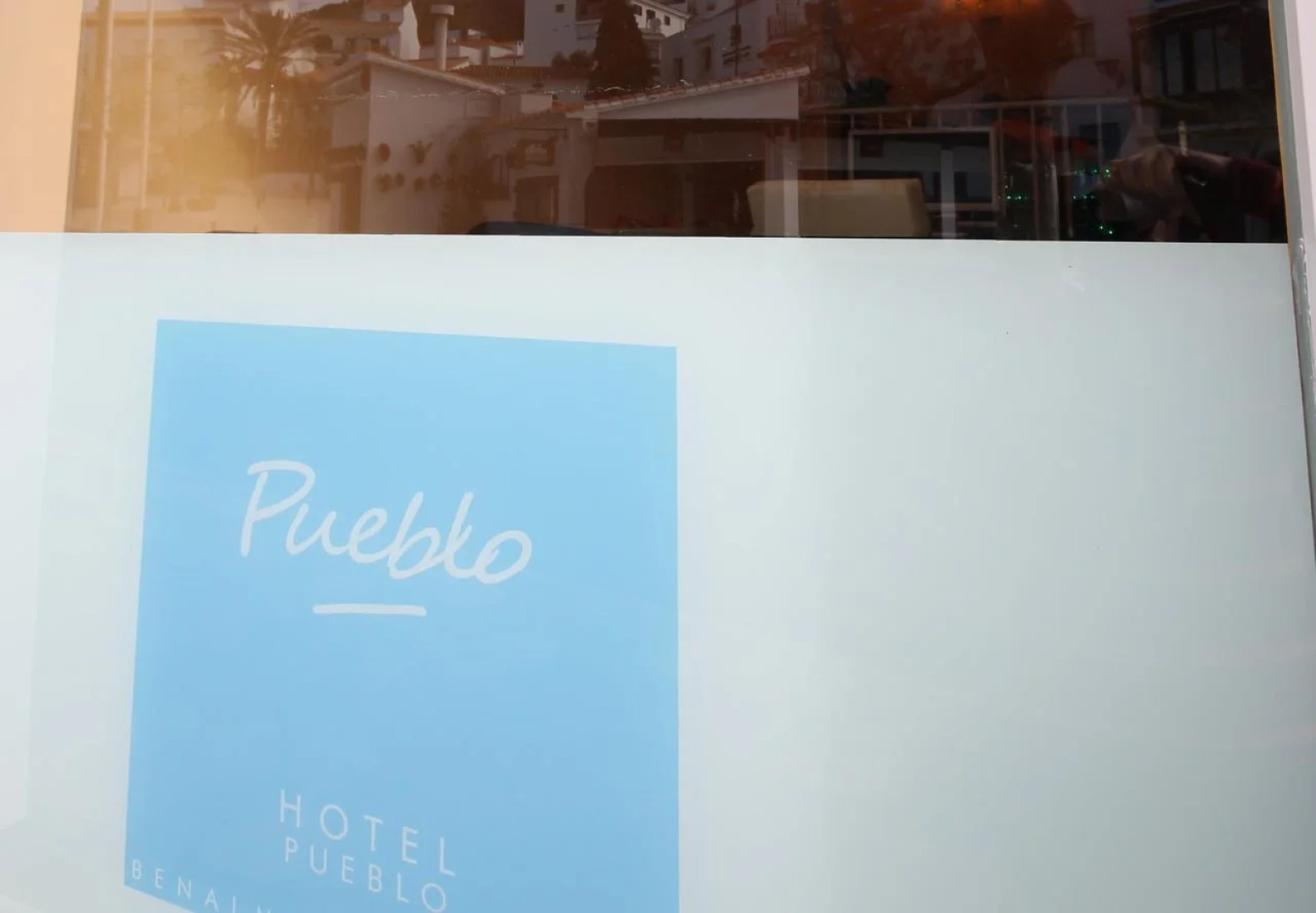 Hotel Pueblo